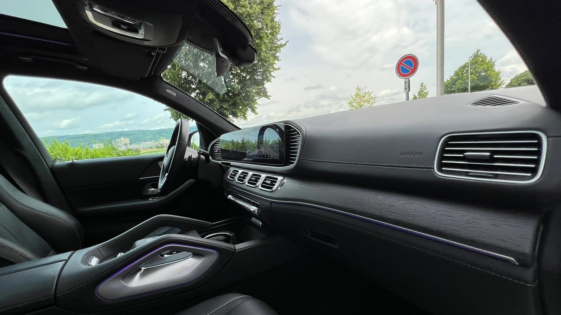 MERCEDES-BENZ GLS MAYBACH 600 9G-TRONIC l 558 PS-image-21