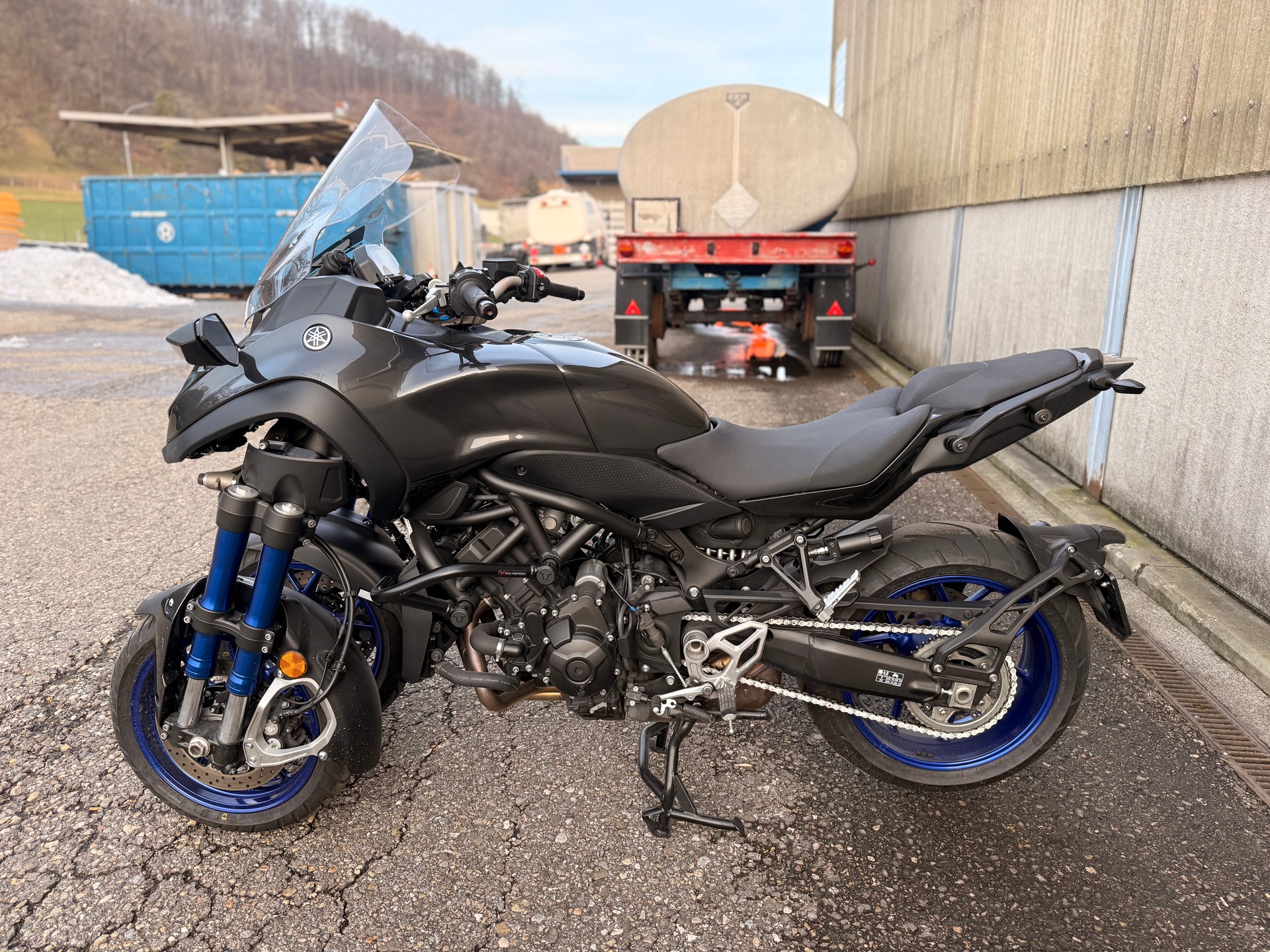 YAMAHA Niken-image-3