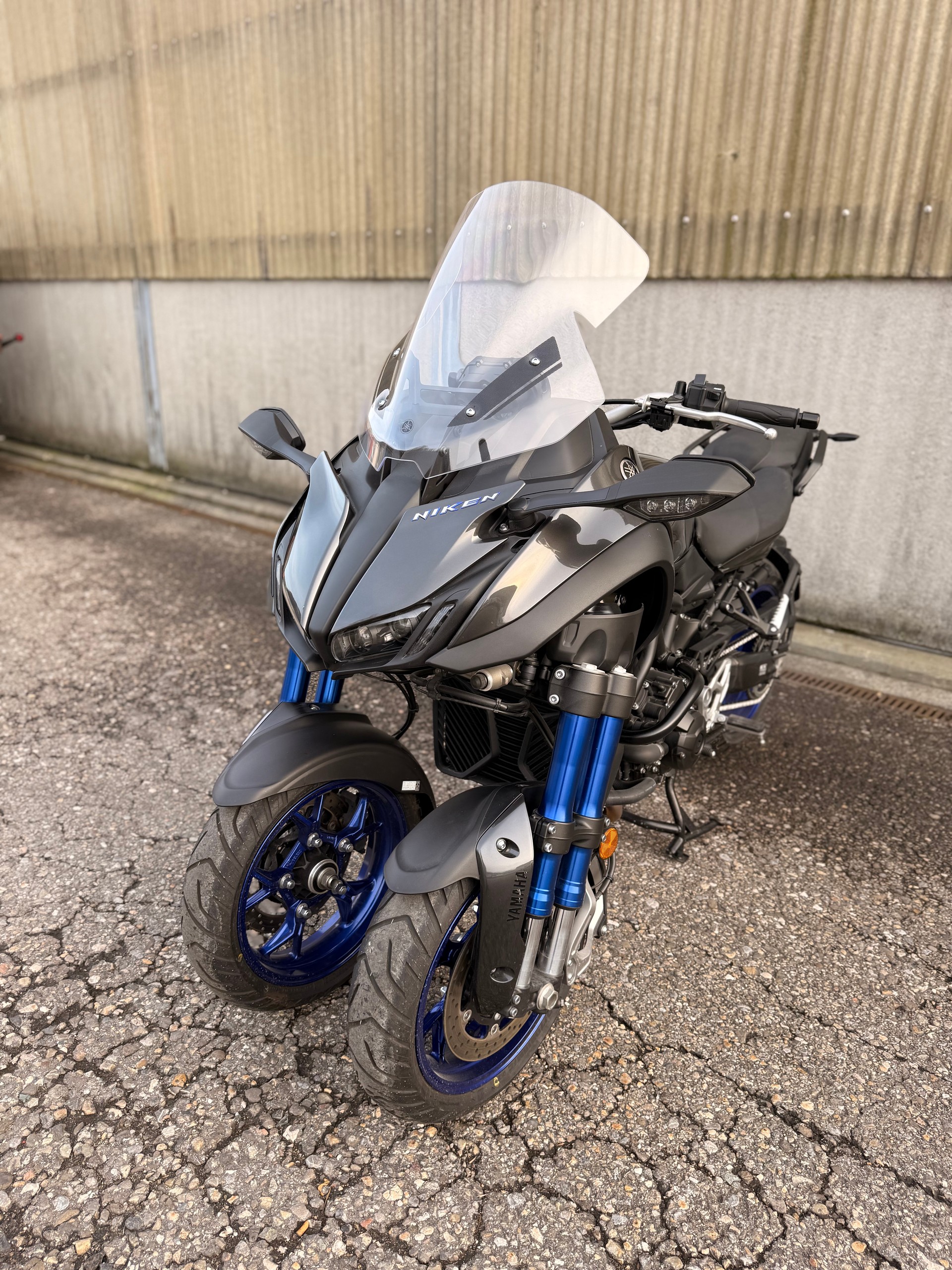 YAMAHA Niken-image-4