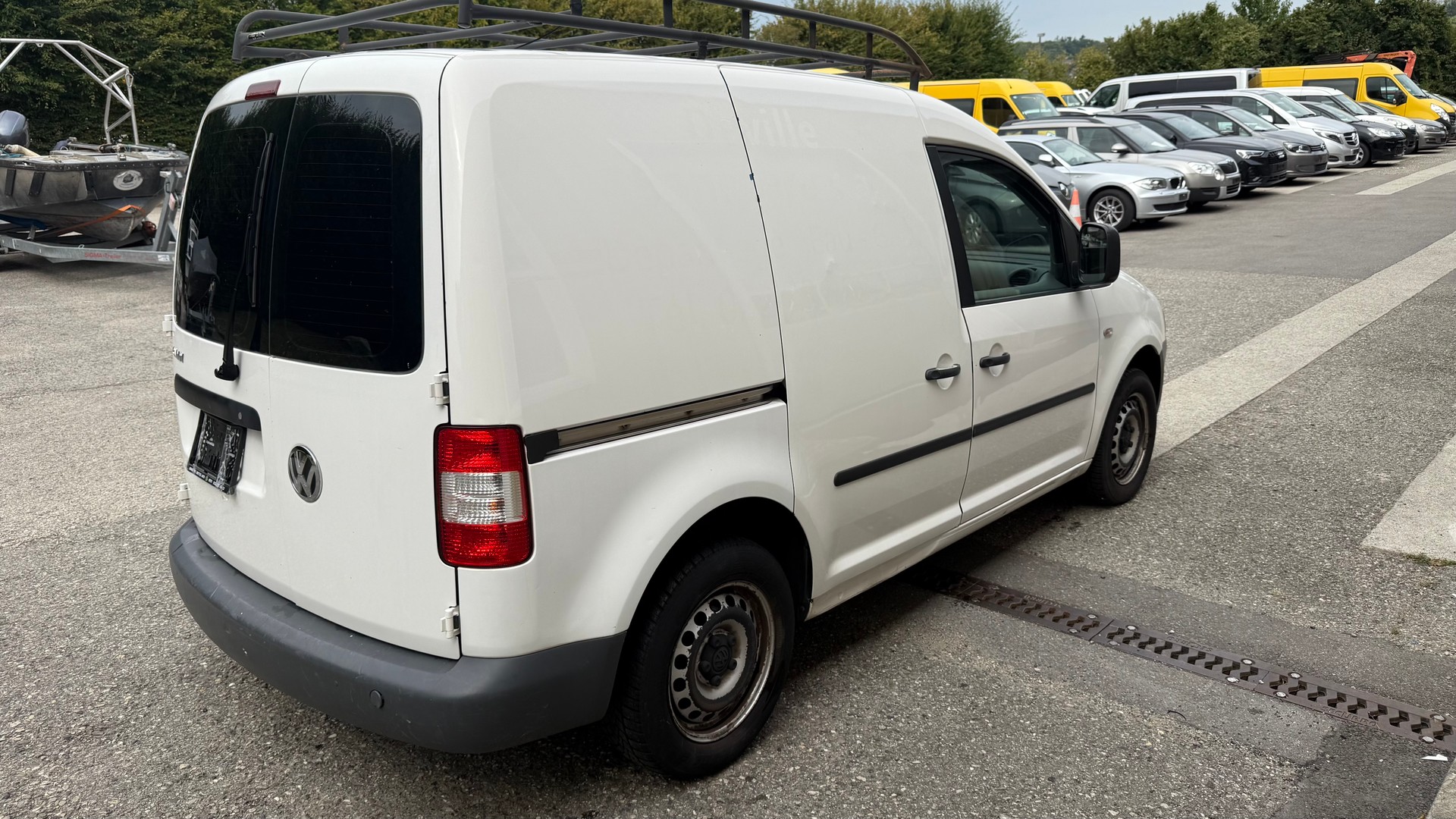VW Caddy 1.4-image-9