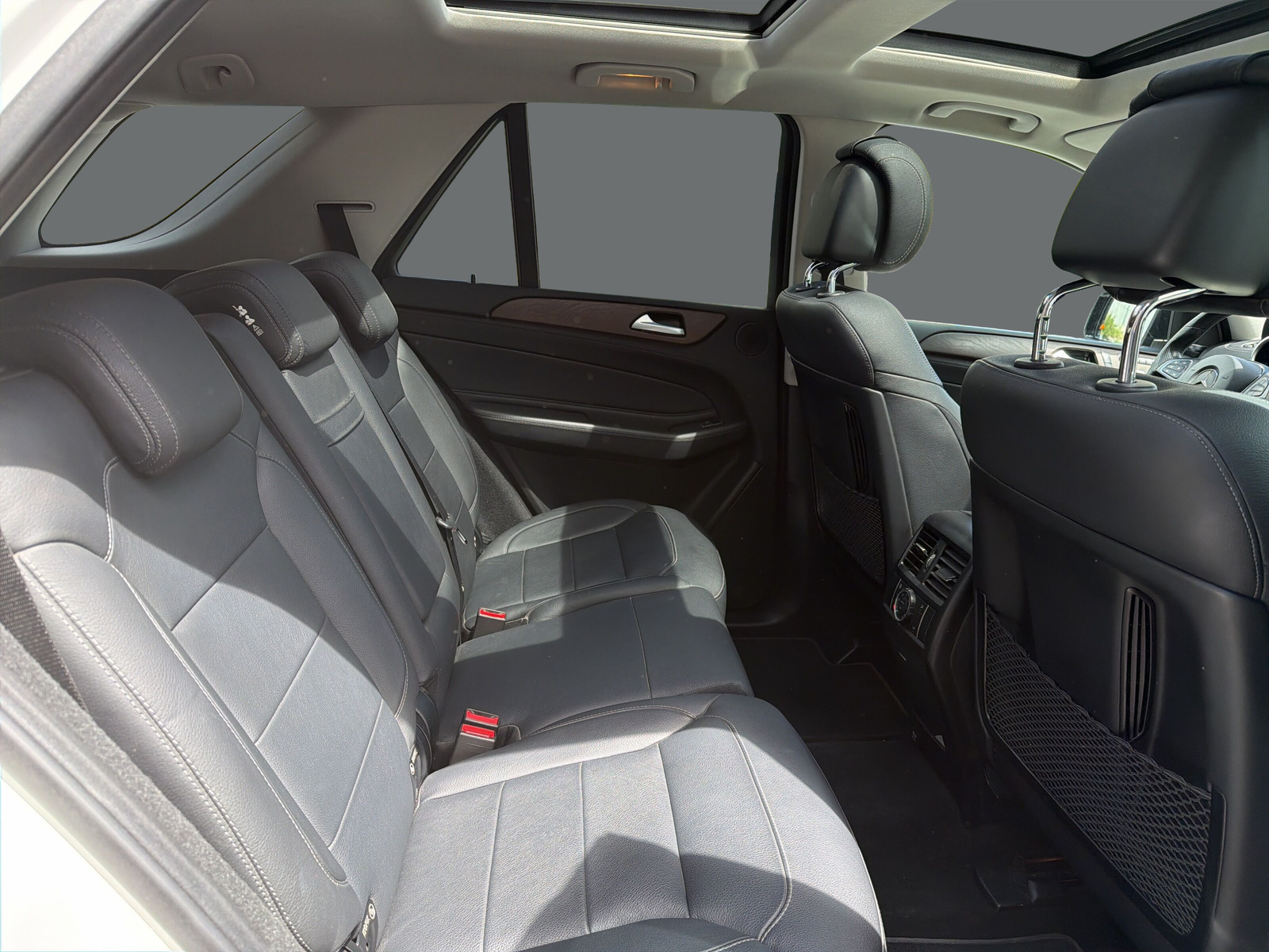 MERCEDES-BENZ GLE 500 e 4Matic-image-18