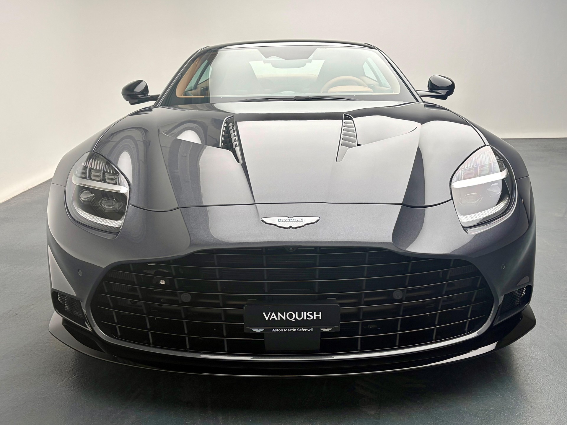 ASTON MARTIN Vanquish 5.2 V12 Bi-Turbo-image-17