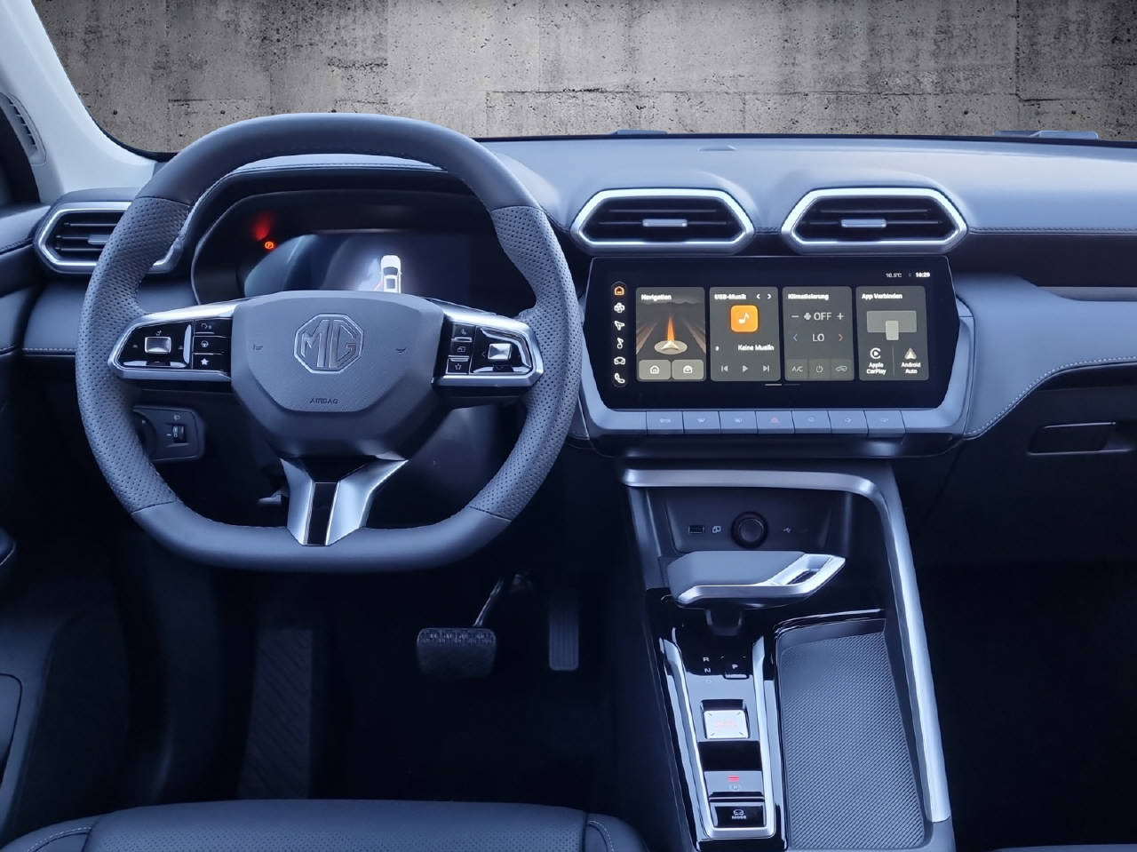 MG ZS 1.5 Hybrid+ Luxury-image-5