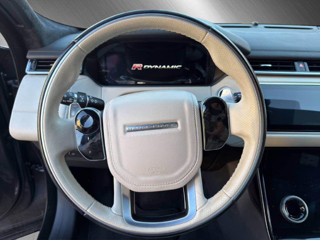 LAND ROVER Range Rover Velar 3.0 D 300 First Edition-image-9