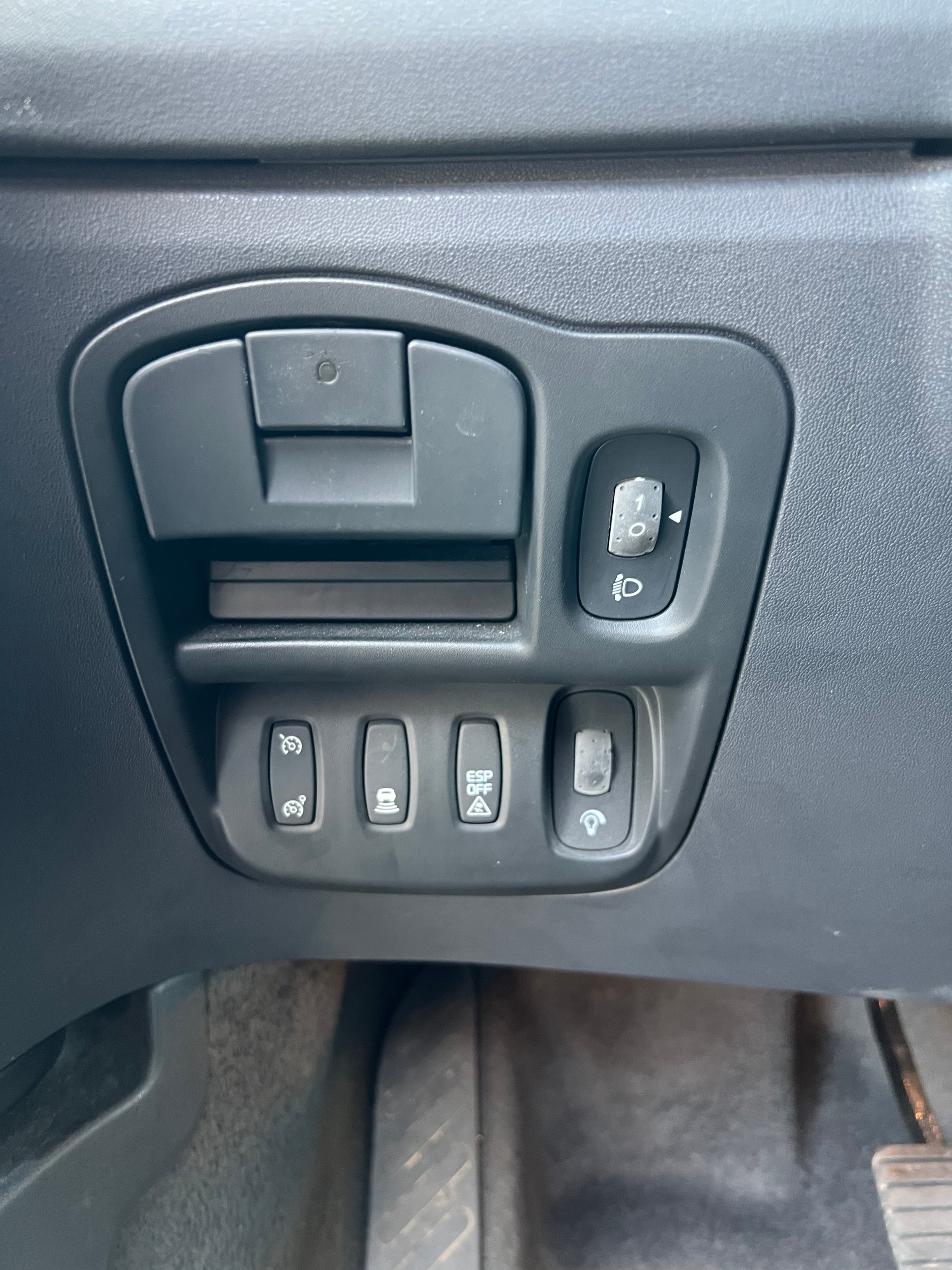 RENAULT Grand Espace 2.0 dCi 175 DPF Dynamique-image-15