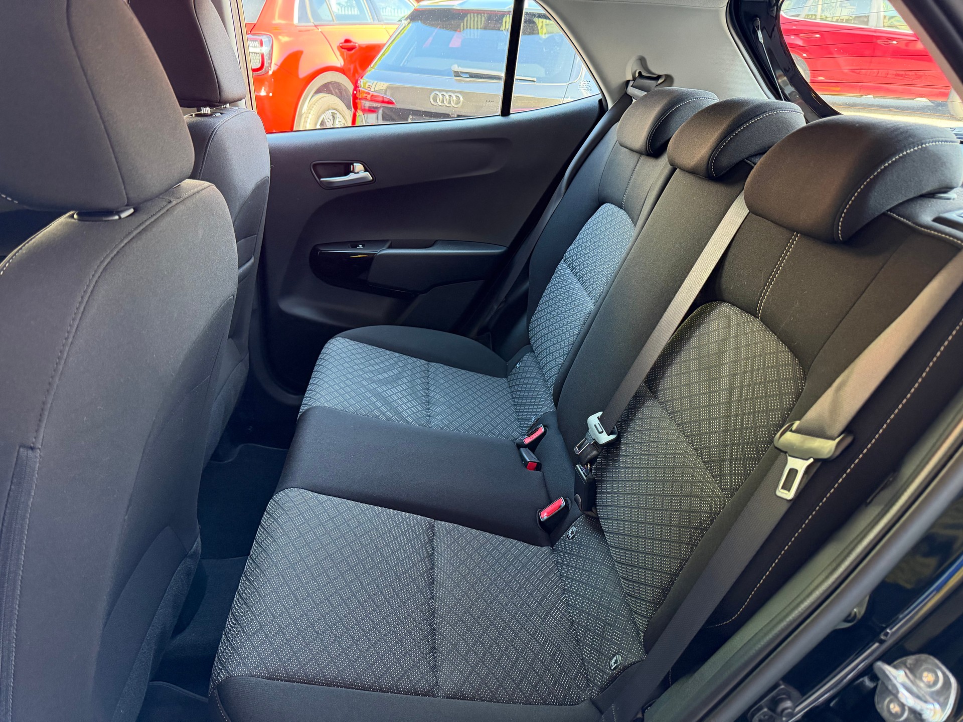 KIA Picanto 1.0 CVVT First Edition Automatic-image-10
