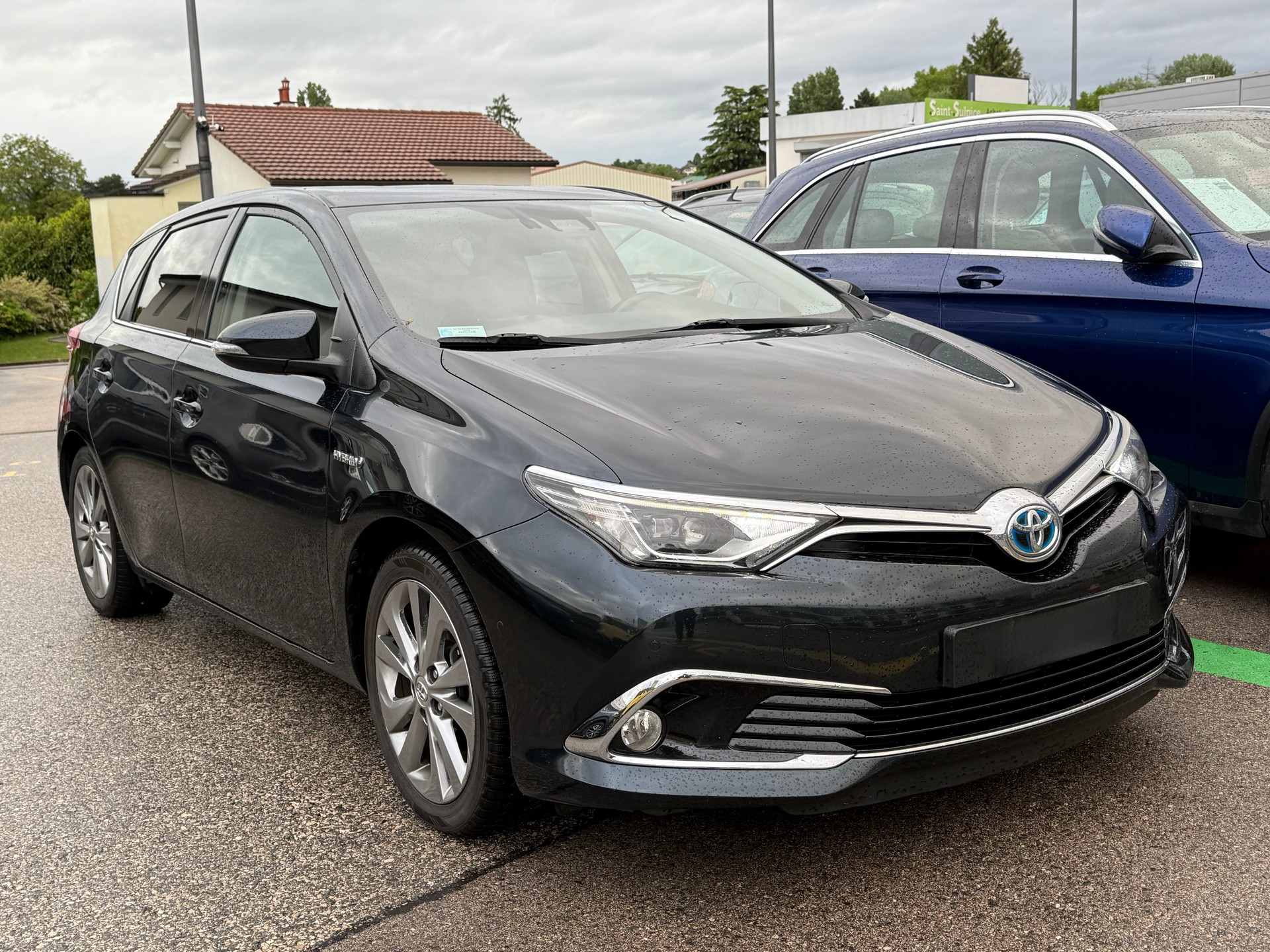TOYOTA Auris 1.8 HSD Sol e-CVT