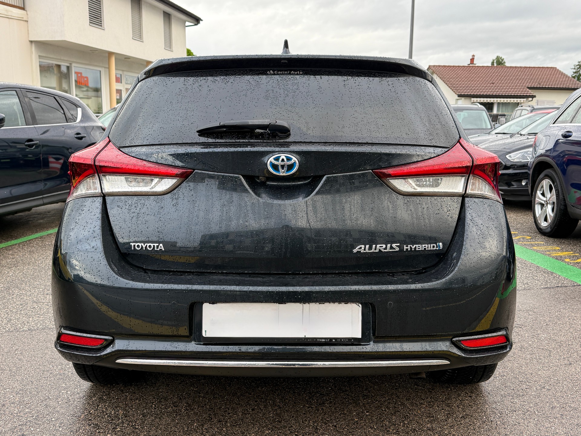 TOYOTA Auris 1.8 HSD Sol e-CVT-image-4