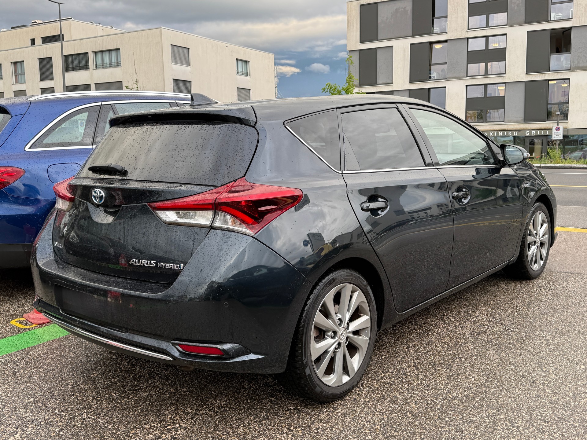 TOYOTA Auris 1.8 HSD Sol e-CVT-showroom-element-3