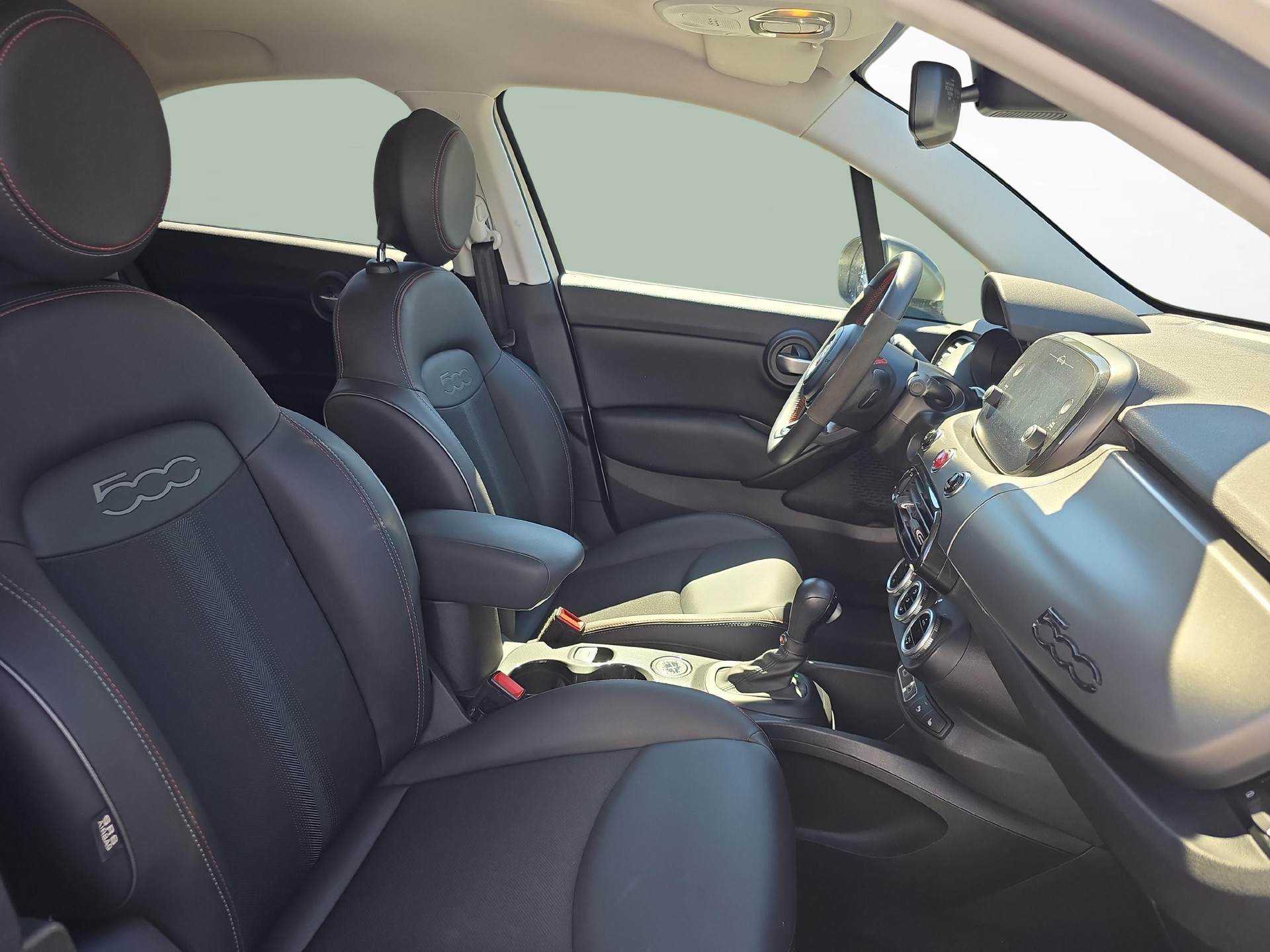 FIAT 500 X 1.5 Hybrid Dolcevita Swiss Edition-image-9