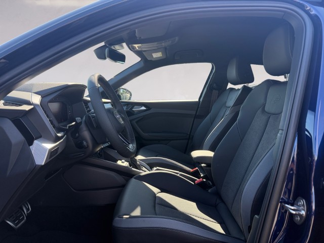 AUDI A1 Sportback 30 TFSI S Line Attraction S-tronic-image-9