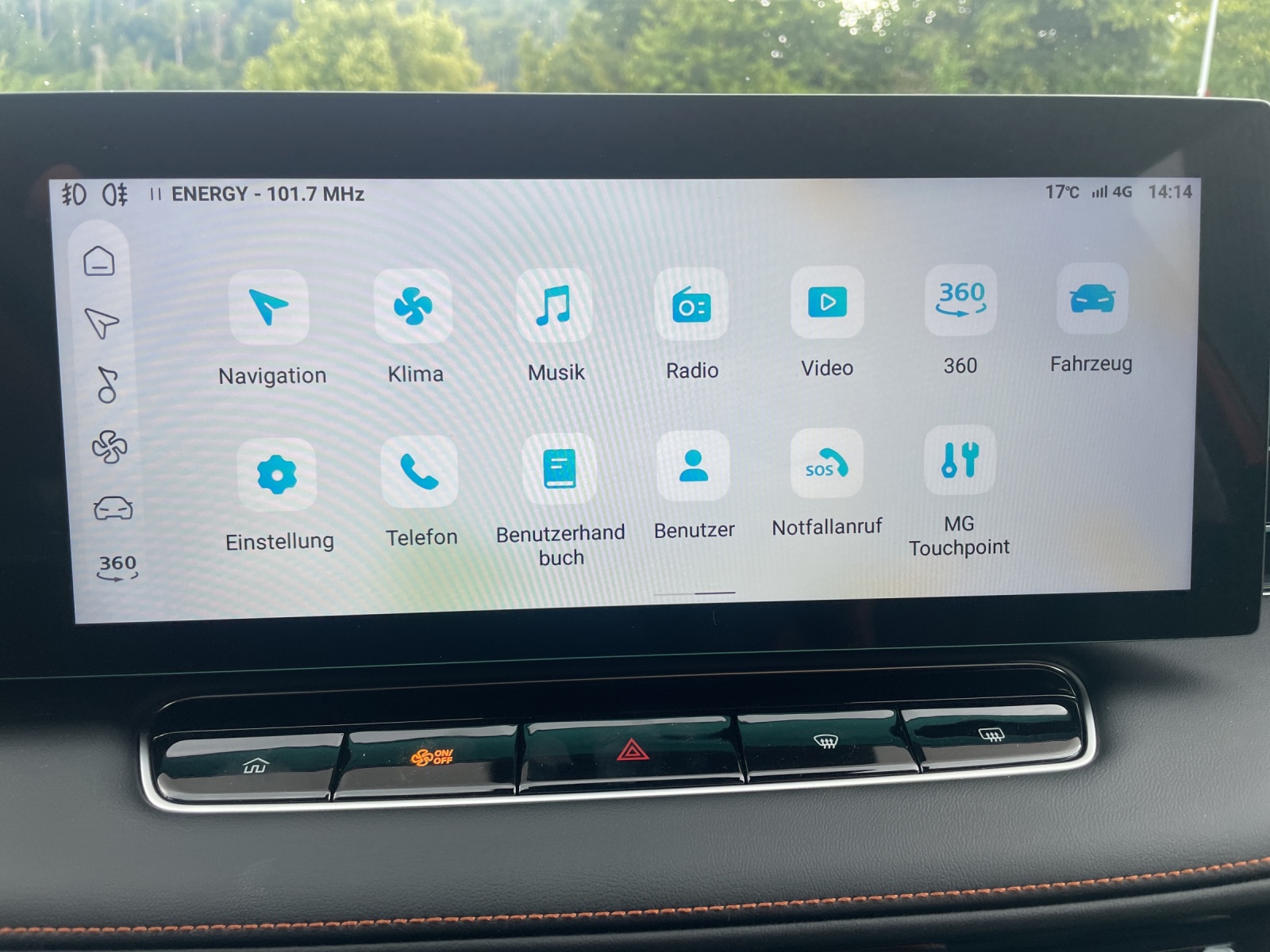 MG HS 1.5 Hybrid Luxury-image-5