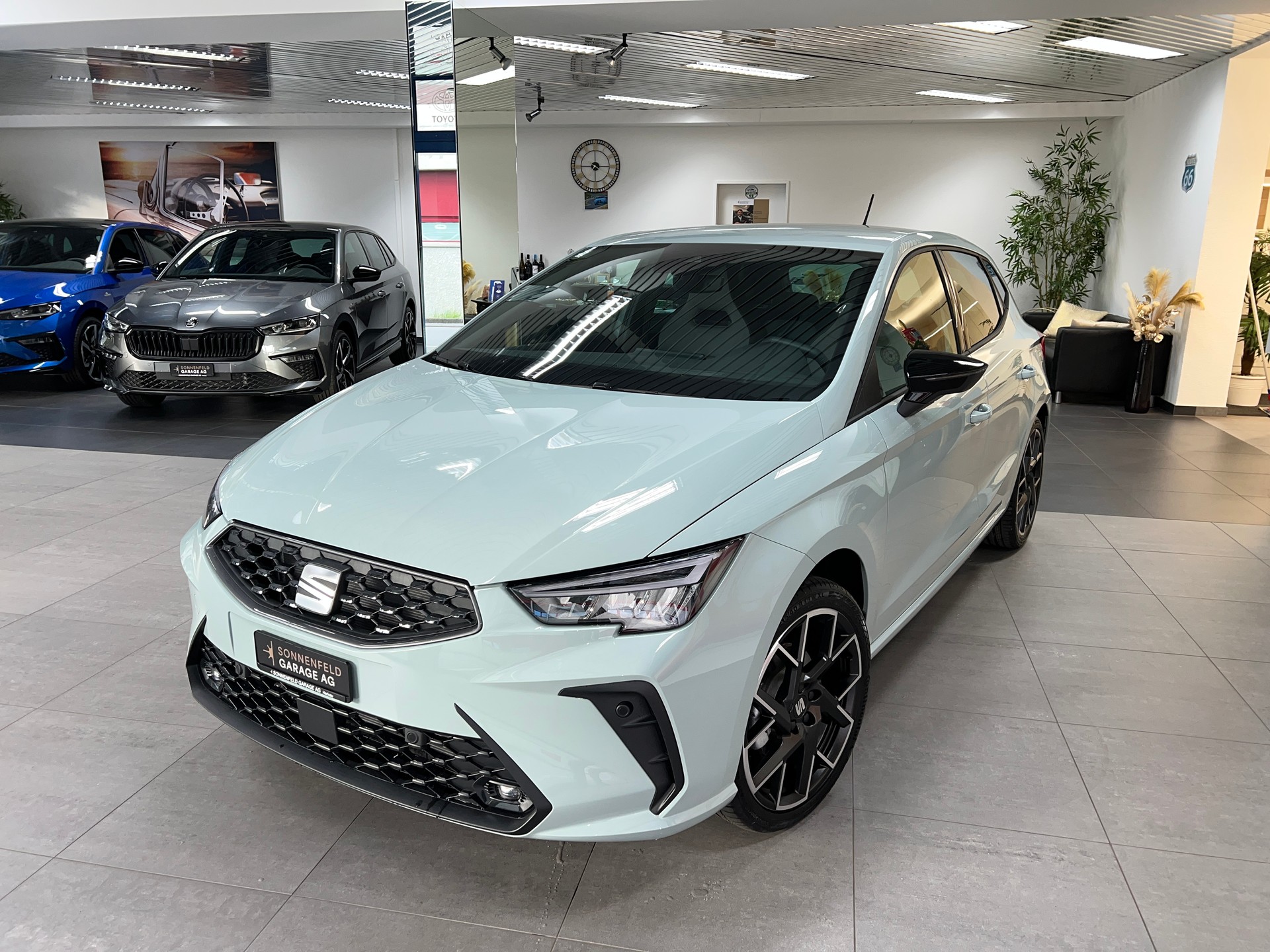 SEAT Ibiza 1.5 EcoTSI FR DSG / Neustes Modell / 5 Jahre Garantie-showroom-element-2
