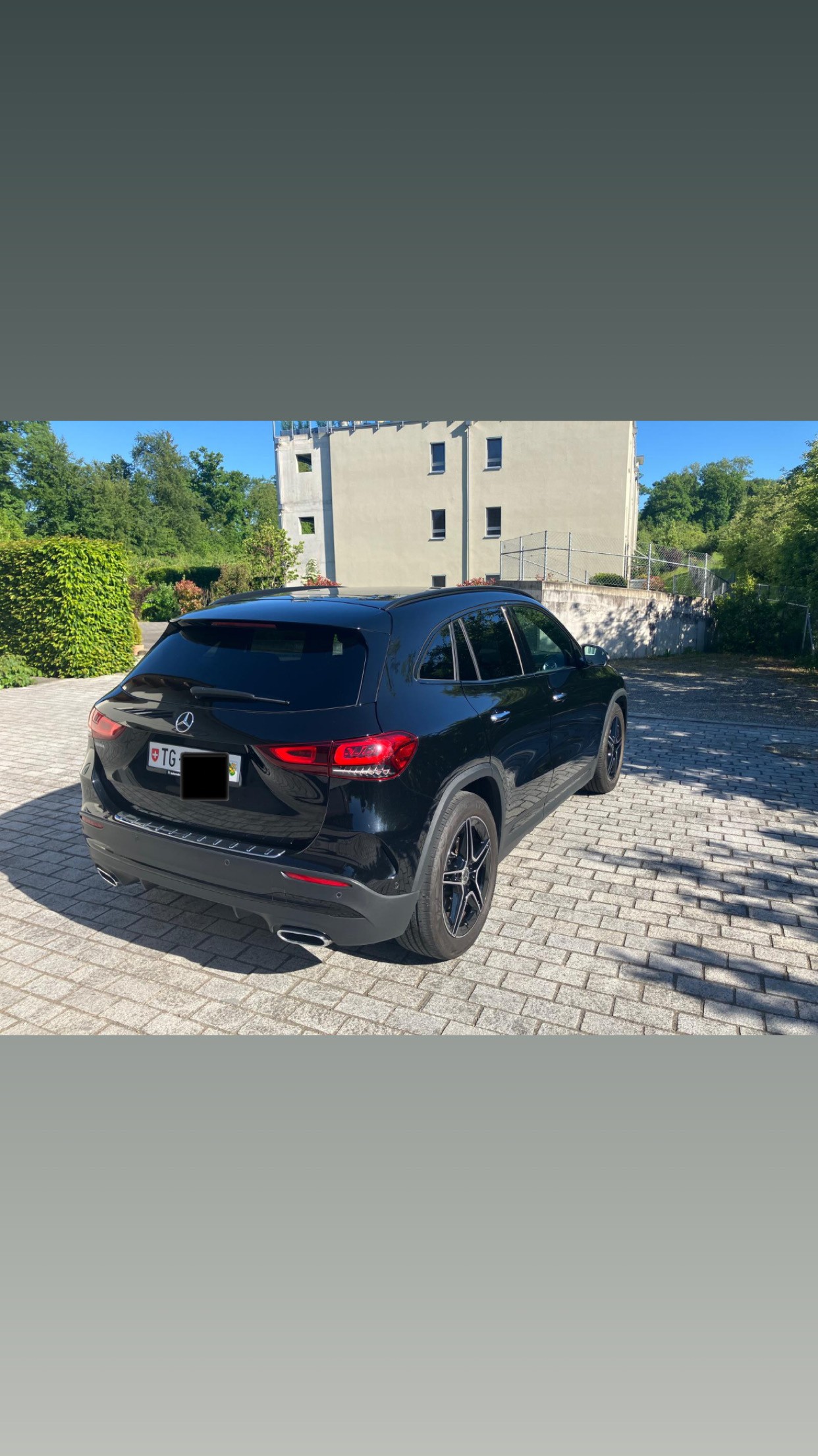 MERCEDES-BENZ GLA 250 AMG Line 4matic-image-6