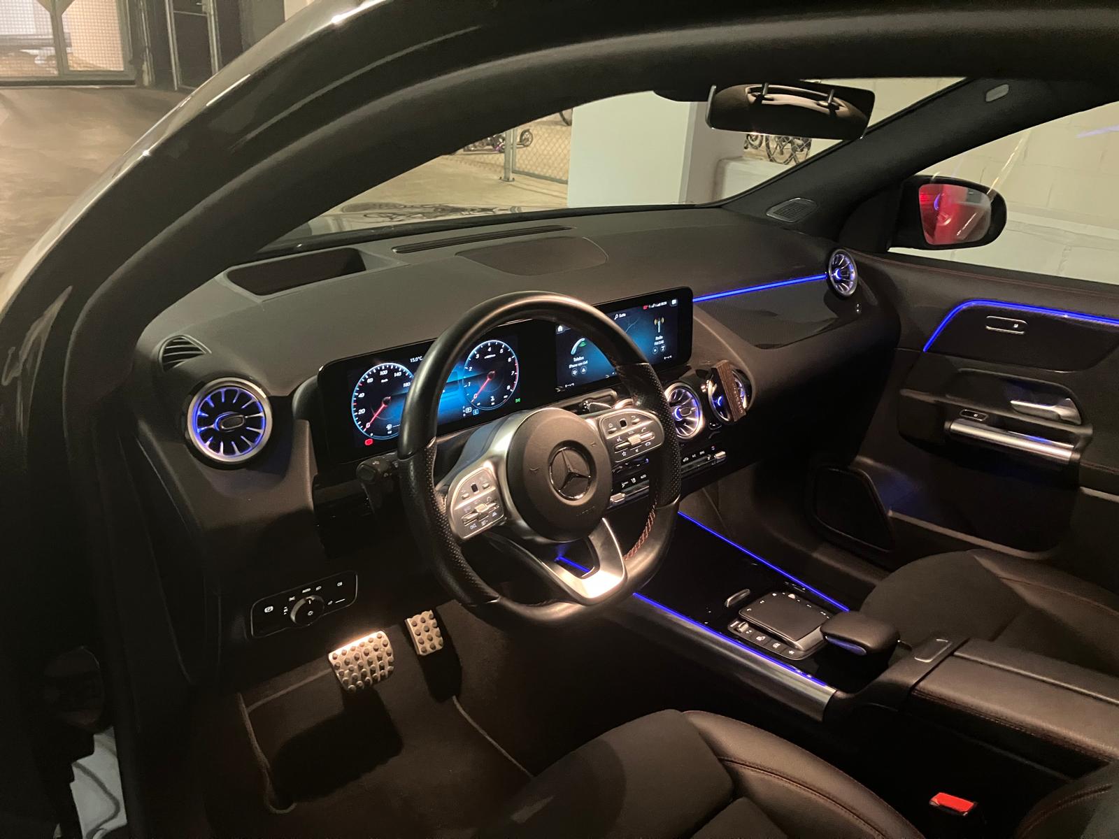 MERCEDES-BENZ GLA 250 AMG Line 4matic-image-12