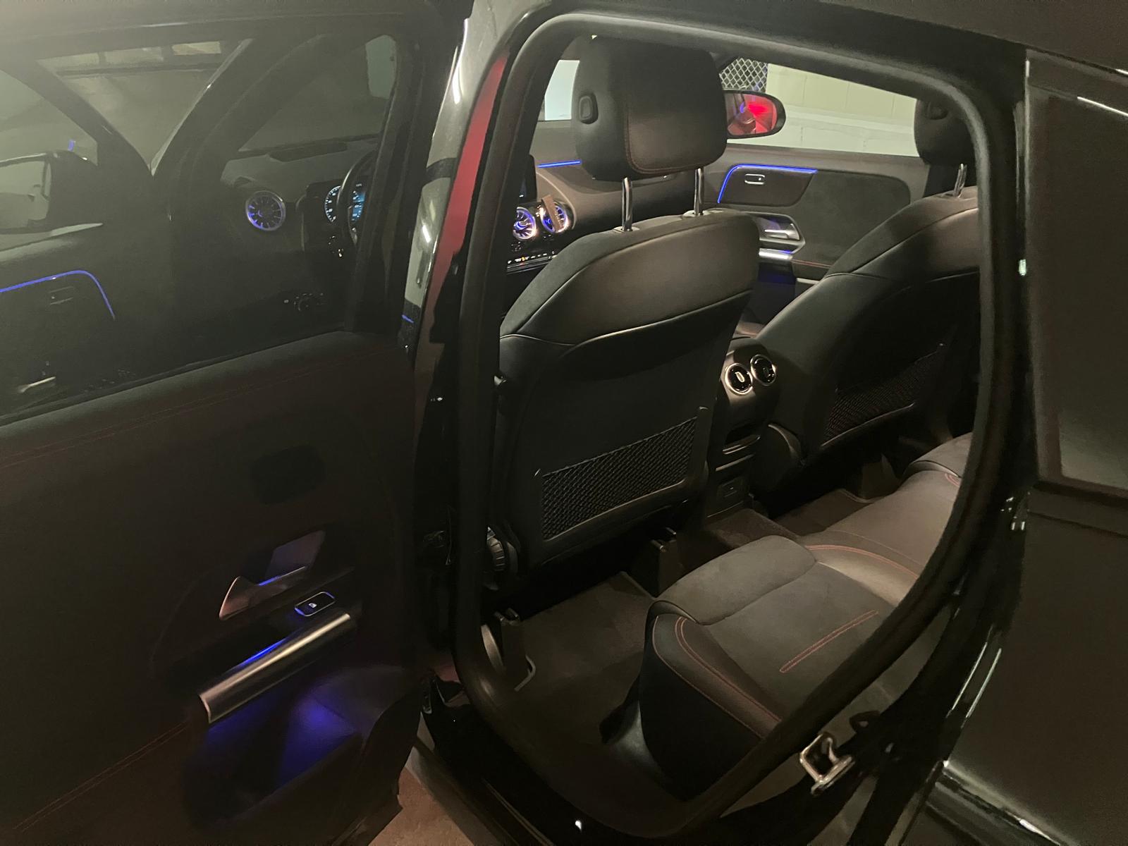 MERCEDES-BENZ GLA 250 AMG Line 4matic-image-16