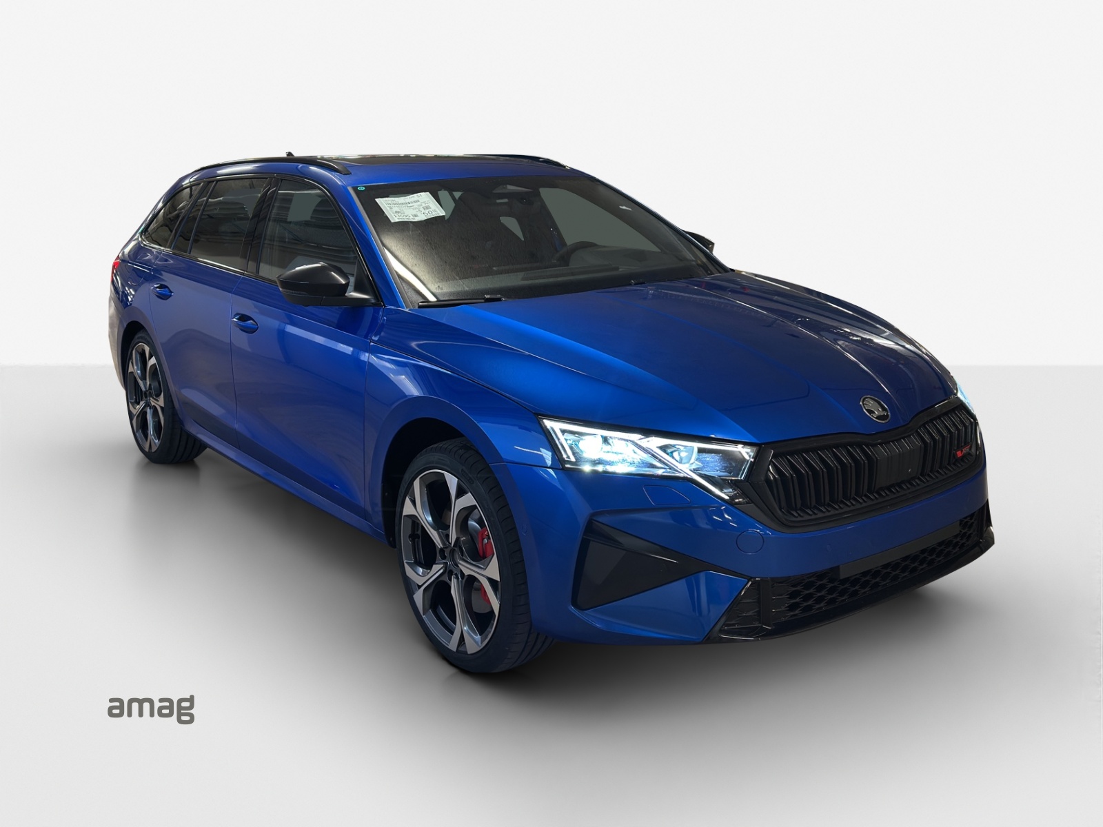 SKODA Octavia Combi 2.0 TSI DSG RS-image-18