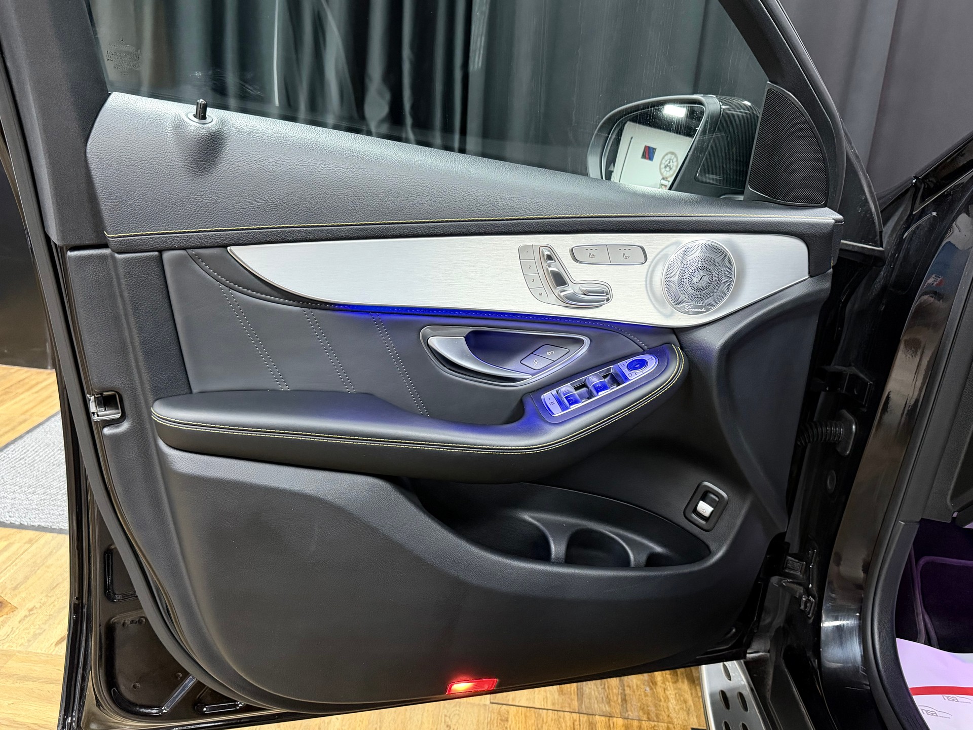 MERCEDES-BENZ GLC Coupé 63 S AMG 4Matic 9G-Tronic-image-11