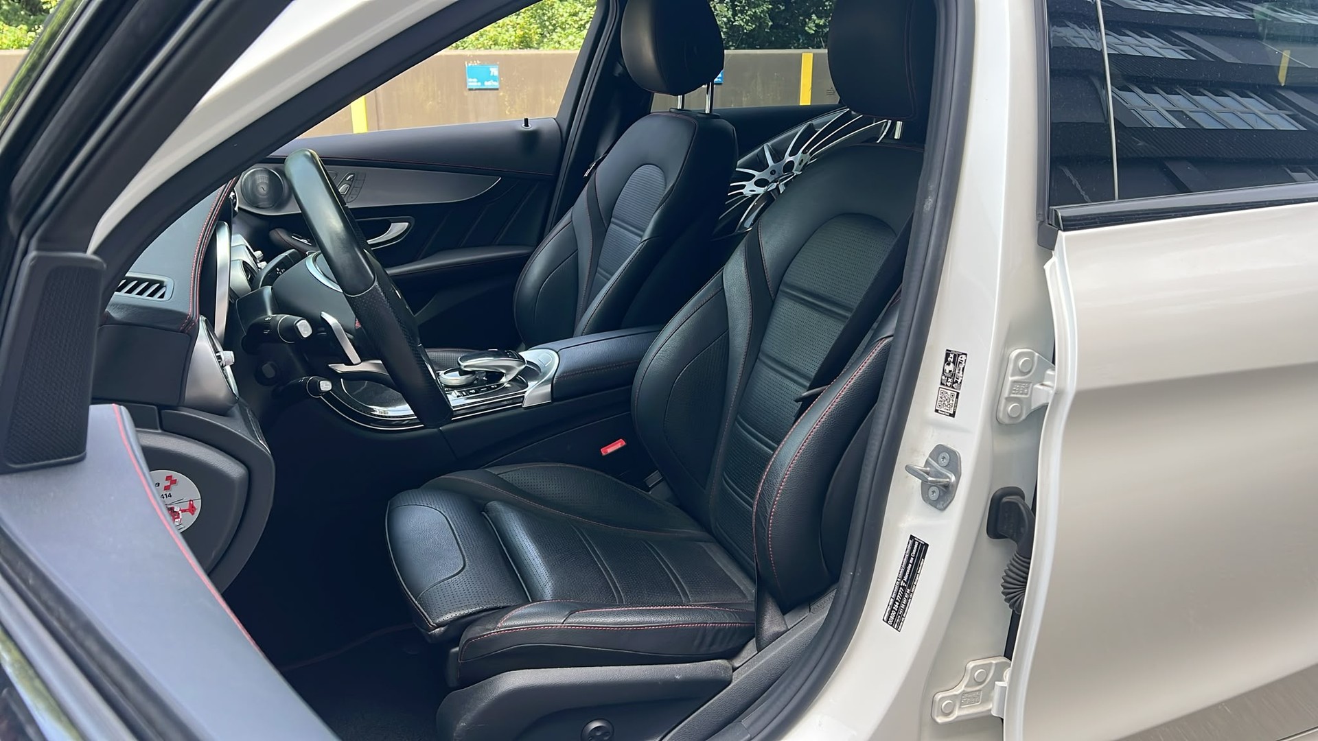 MERCEDES-BENZ C 43 AMG 4Matic 9G-Tronic-image-10