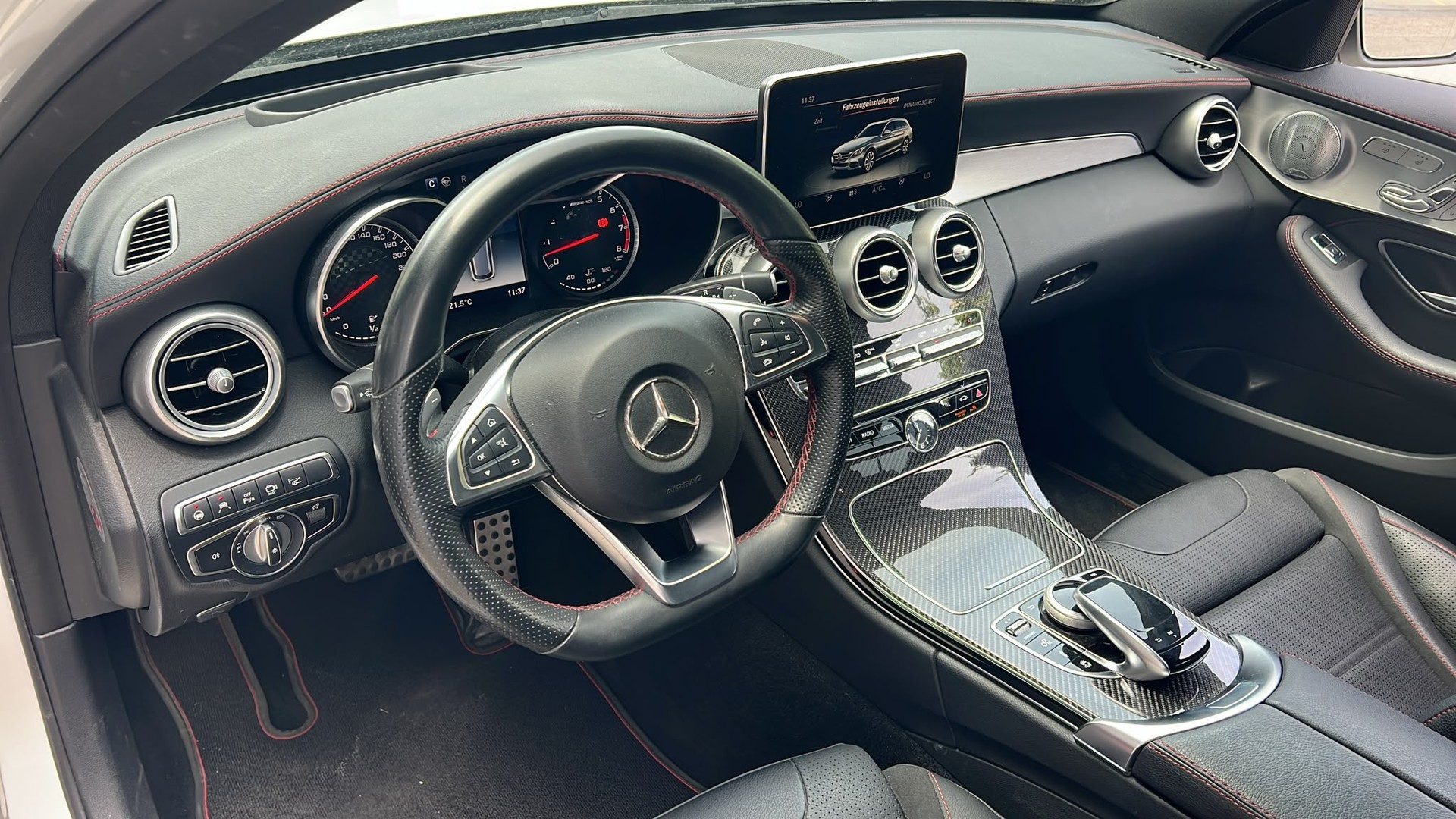 MERCEDES-BENZ C 43 AMG 4Matic 9G-Tronic-image-9