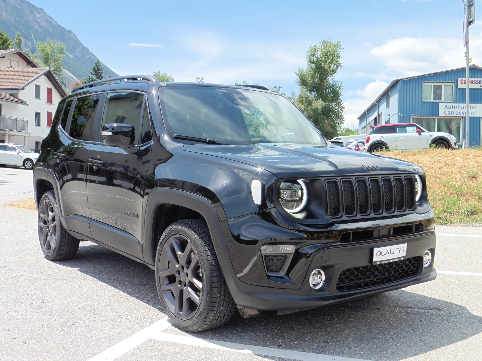JEEP Renegade 1.3 Turbo S AWD-showroom-element-2