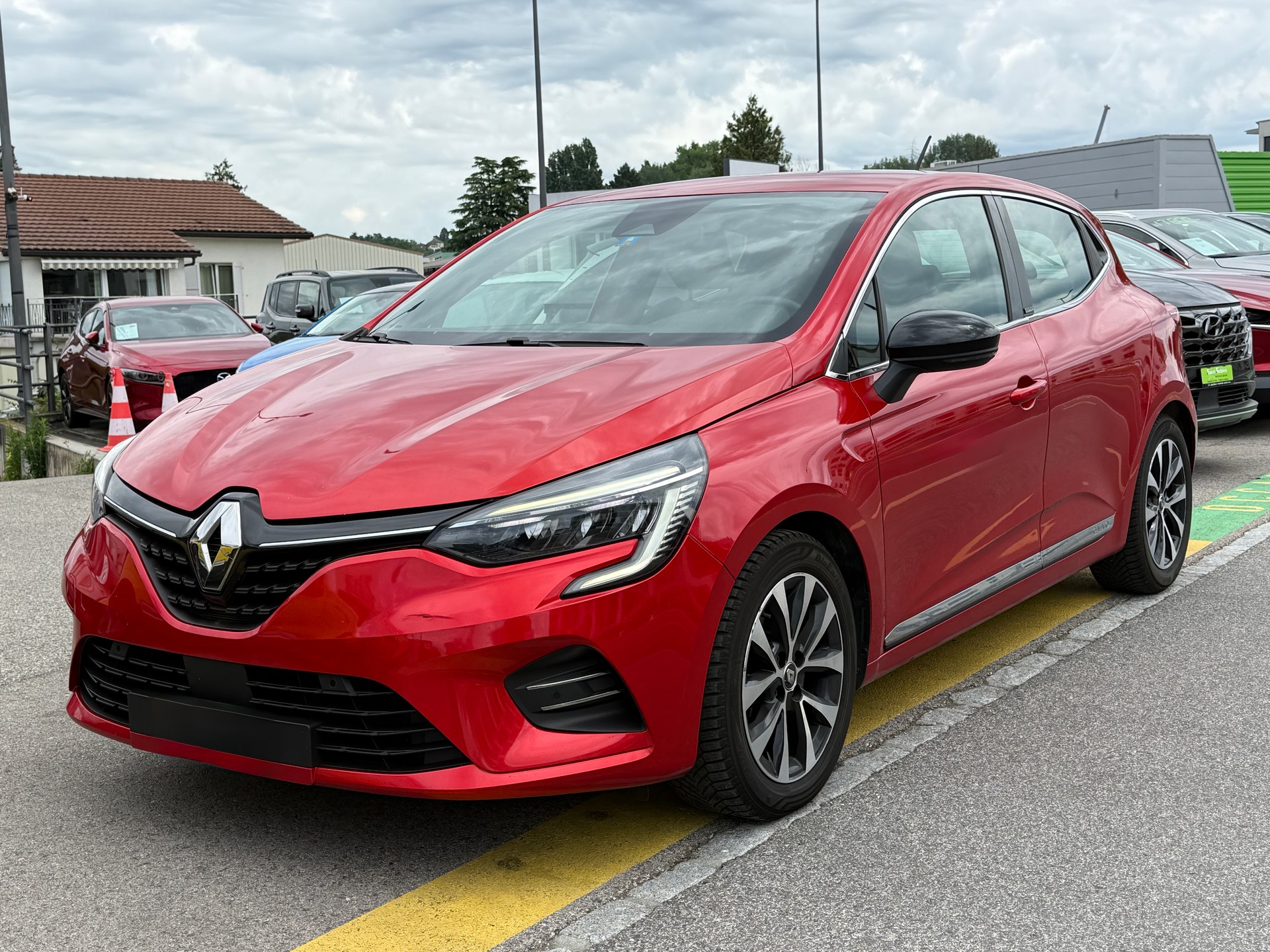 RENAULT Clio 1.6 E-Tech Intens-image-10