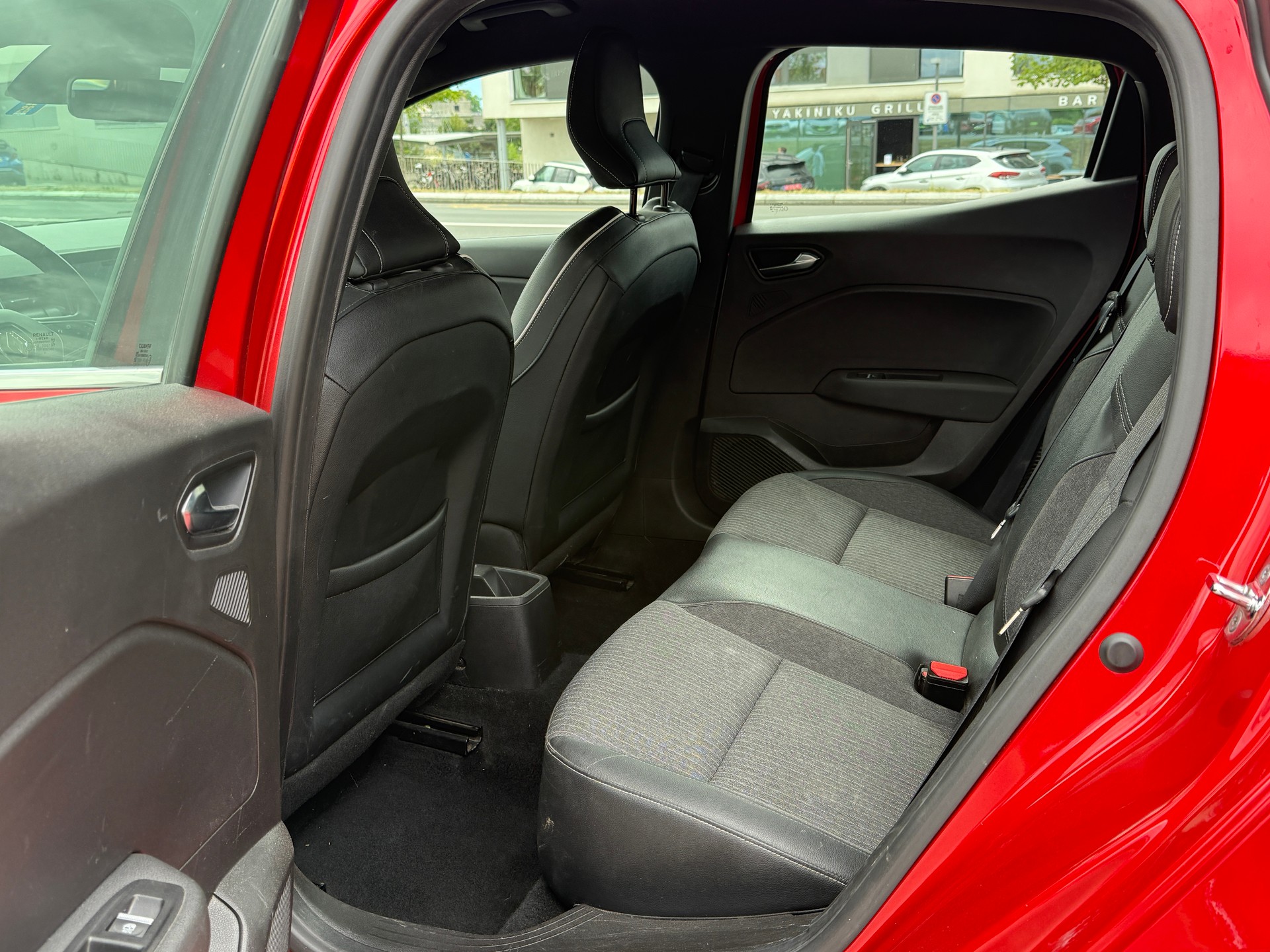 RENAULT Clio 1.6 E-Tech Intens-image-20