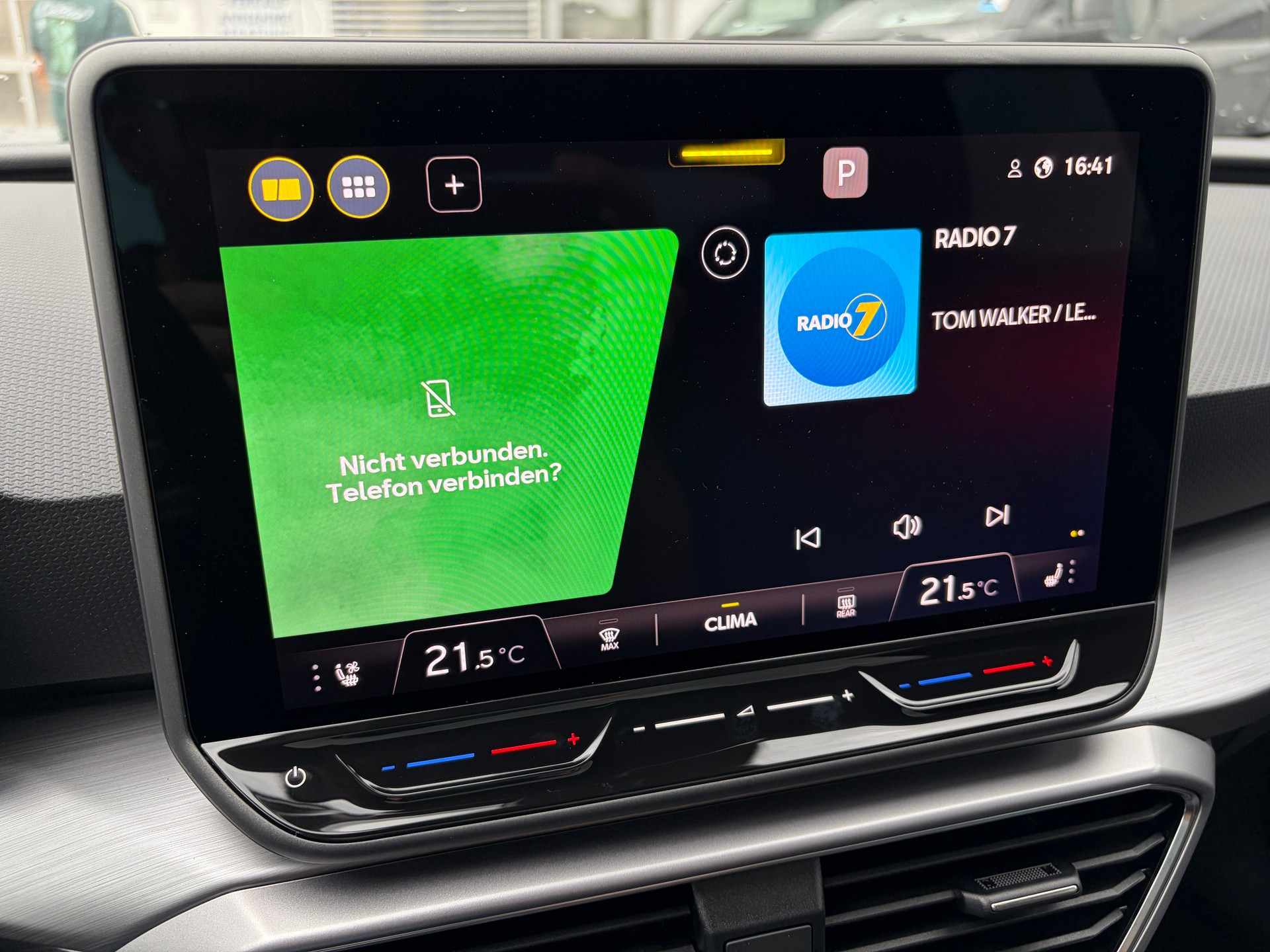 SEAT Leon 1.5 TSI FR *10 JAHRE HERSTELLERGARANTIE*-image-6