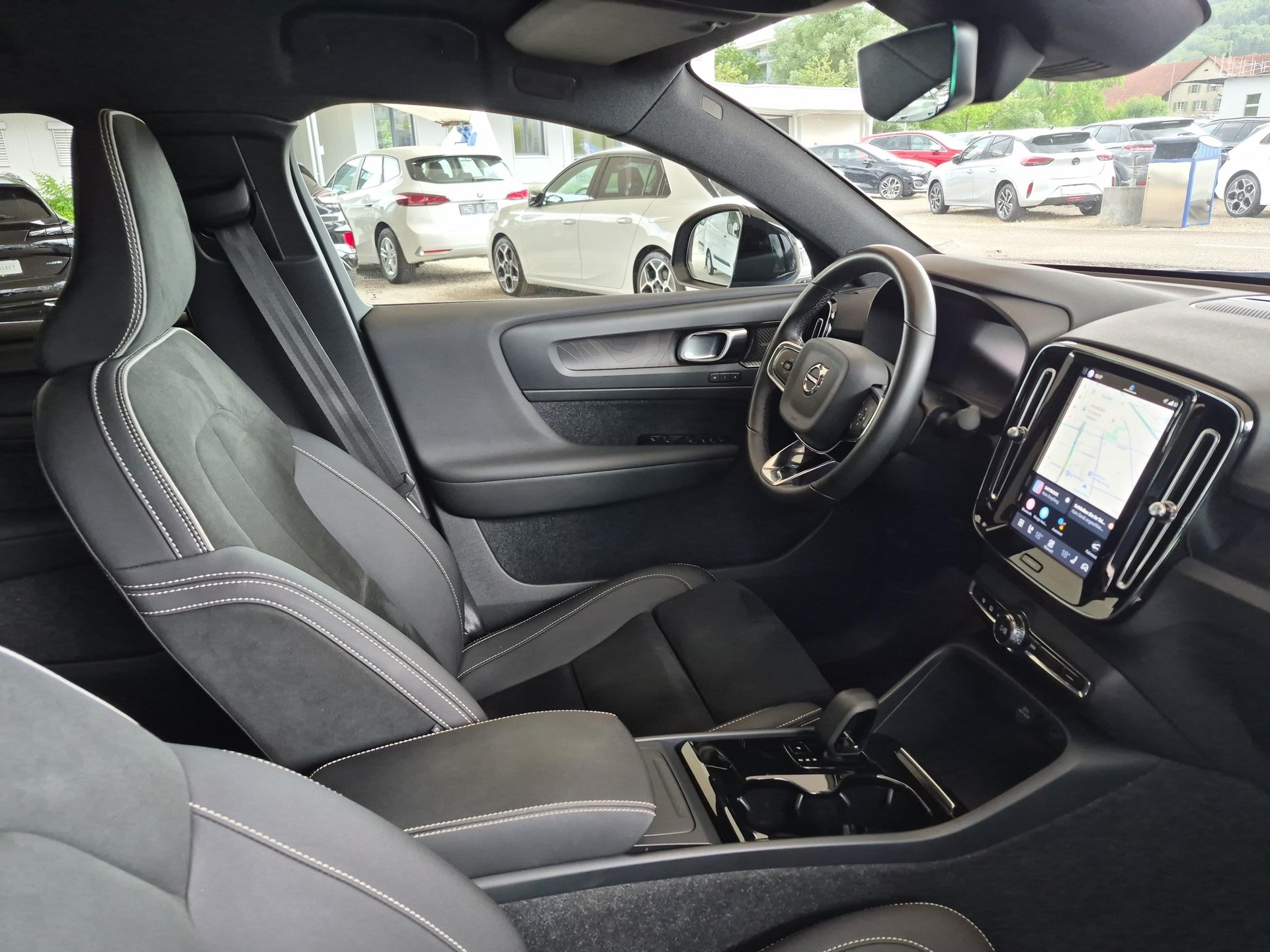 VOLVO C40 P8 Twin Recharge AWD / ab 0,99% Leasing bei Abschluss einer Protect Autoversicherung-image-9
