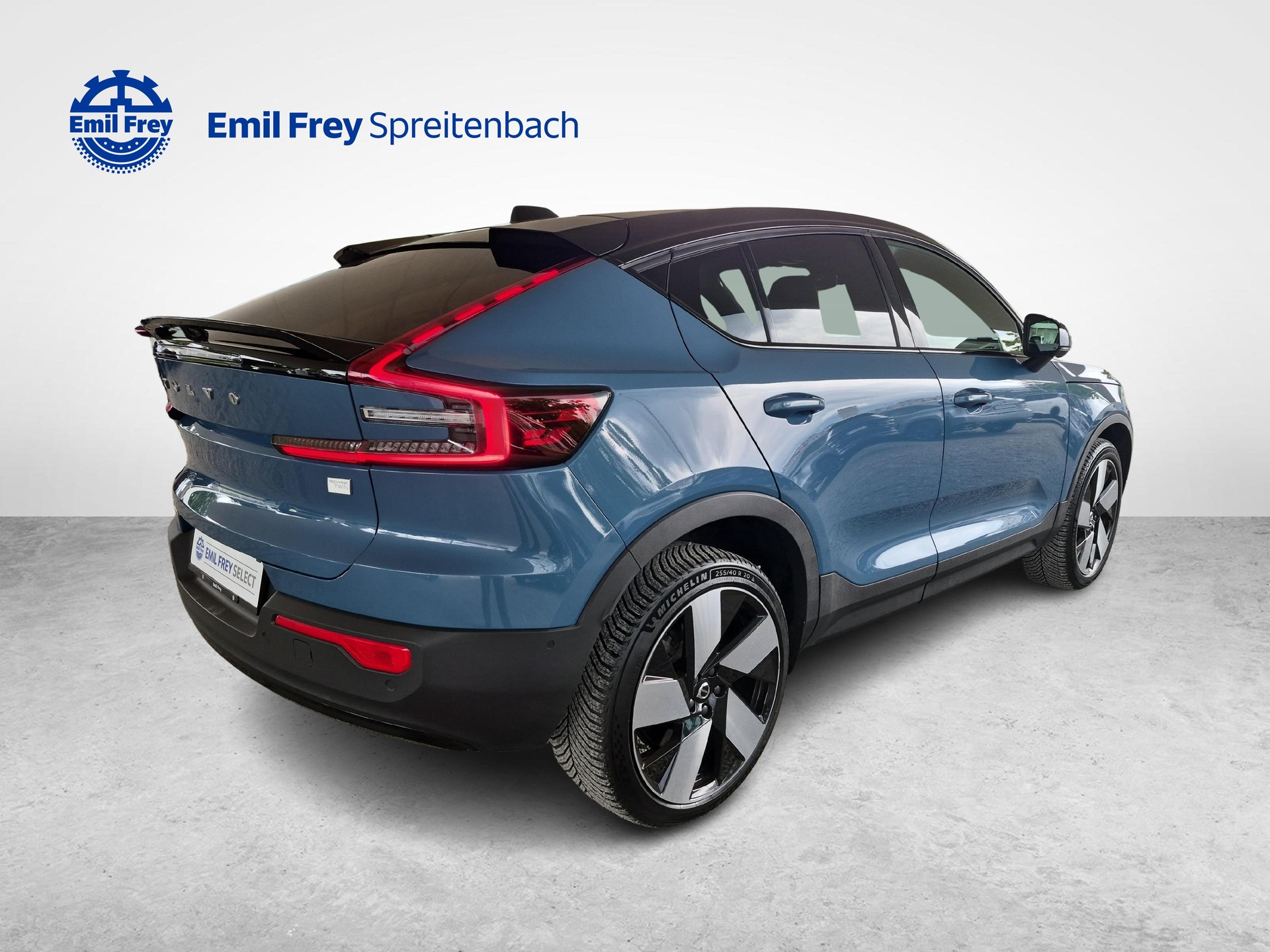 VOLVO C40 P8 Twin Recharge AWD / ab 0,99% Leasing bei Abschluss einer Protect Autoversicherung-image-4