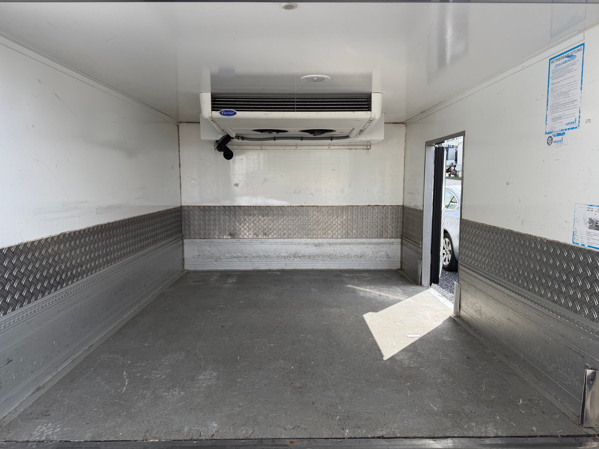FIAT Ducato 35 2.3 MJ Tiefkühler -20-image-9