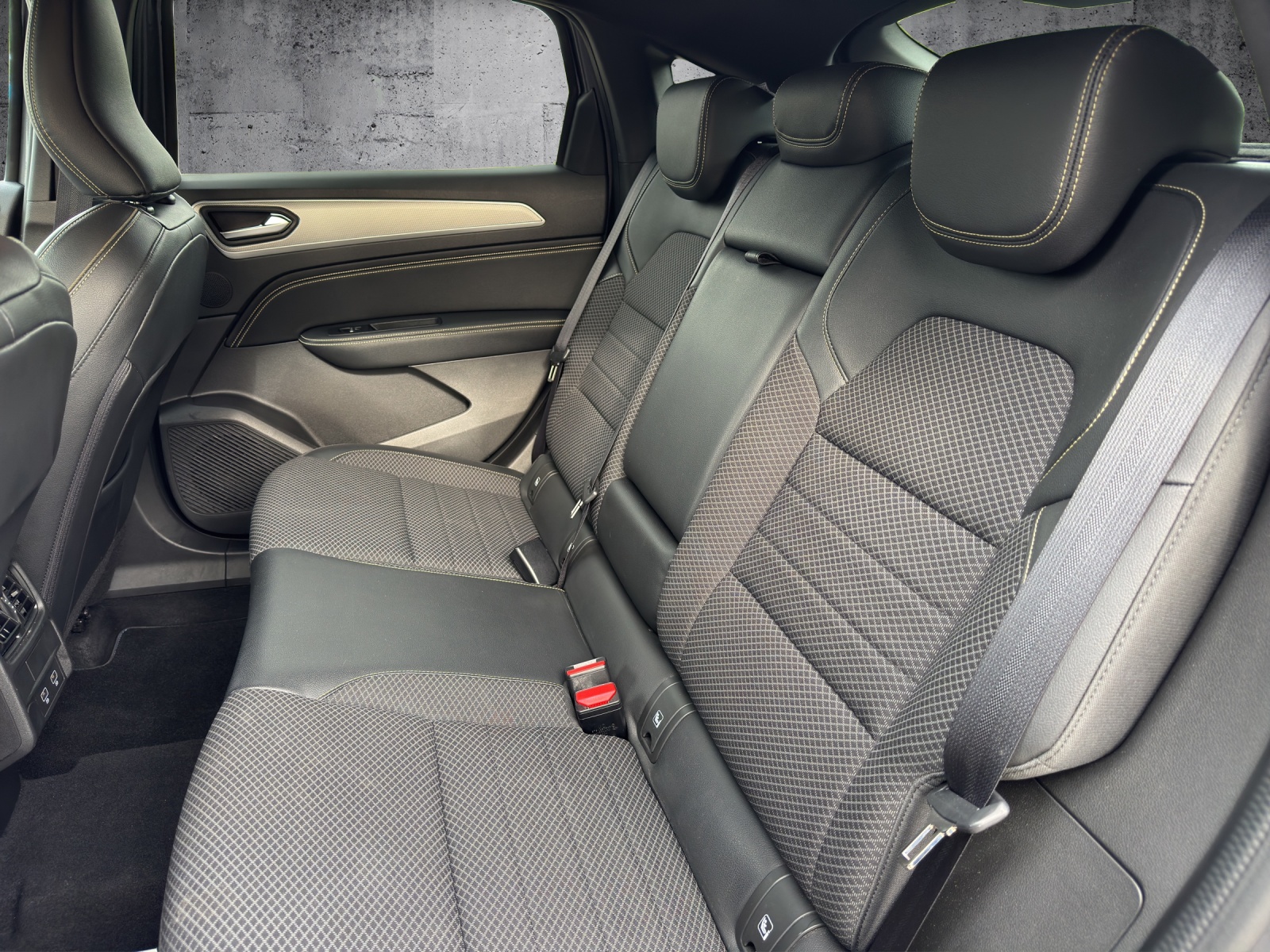 RENAULT Arkana 1.3 TCe Techno EDC *Abstandstempomat**Leasingaktion 1.99%**-image-24