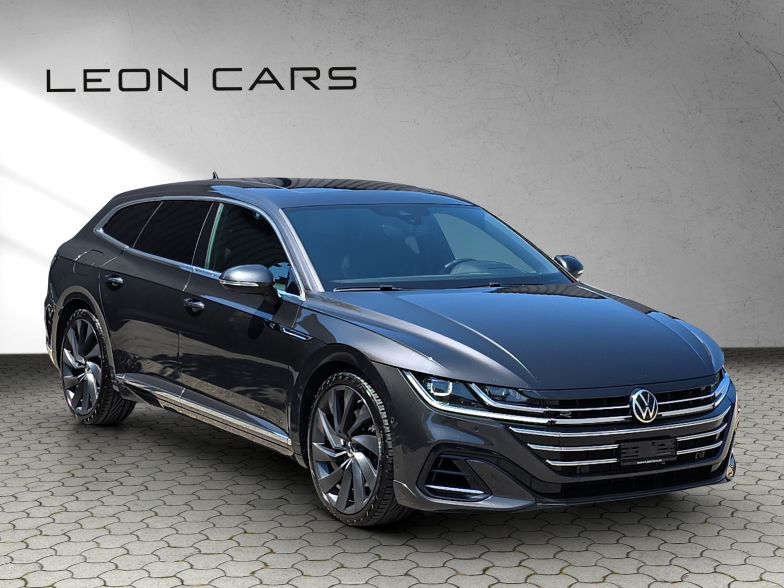 VW Arteon SB 2.0 TSI R-Line 4Motion DSG mit AHK-showroom-element-2