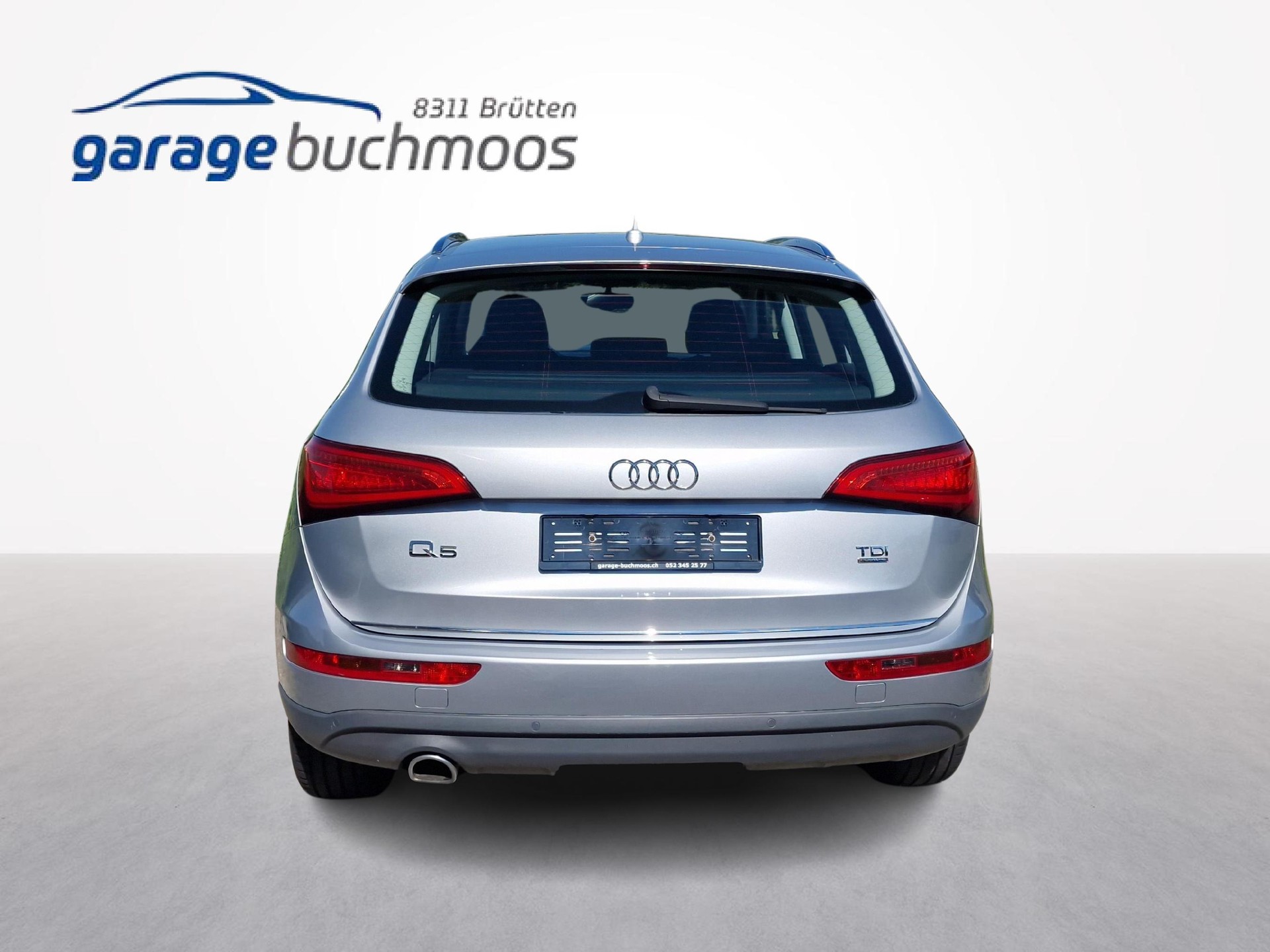AUDI Q5 2.0 TDI quattro T-Tronic-showroom-element-3