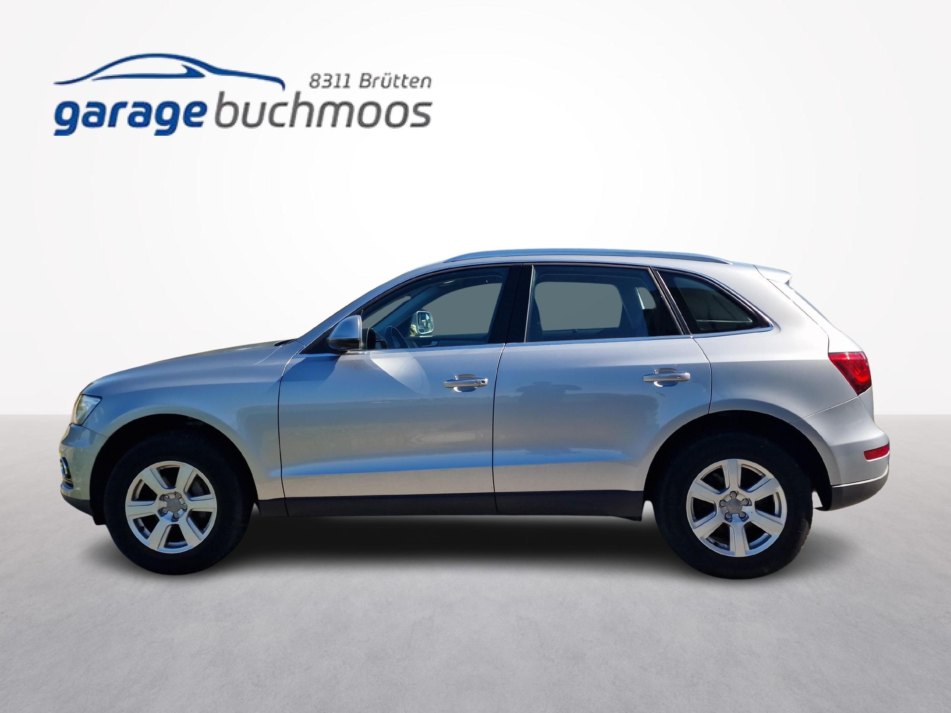 AUDI Q5 2.0 TDI quattro T-Tronic-showroom-element-1