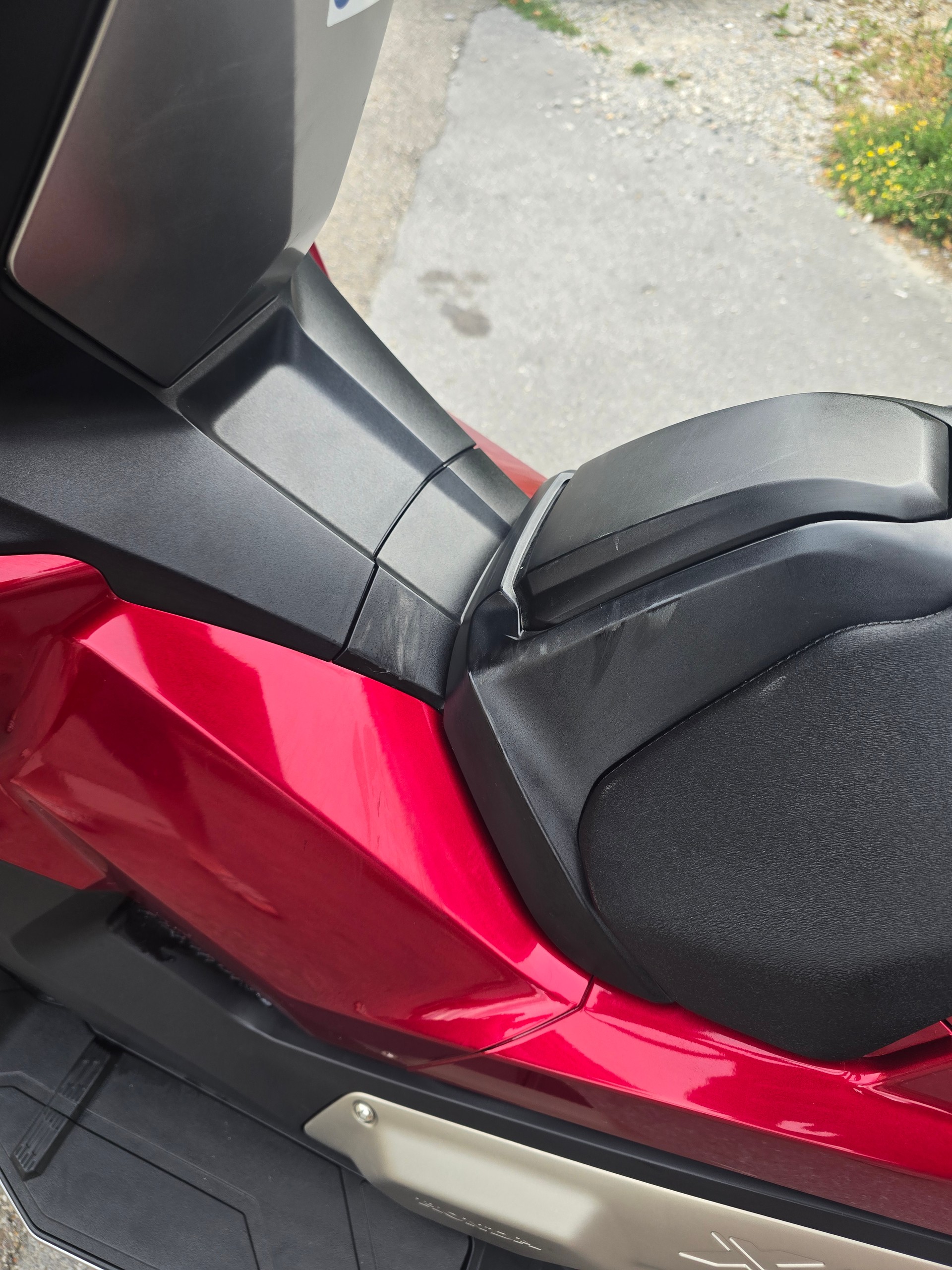 HONDA X-ADV 750 ABS-image-5