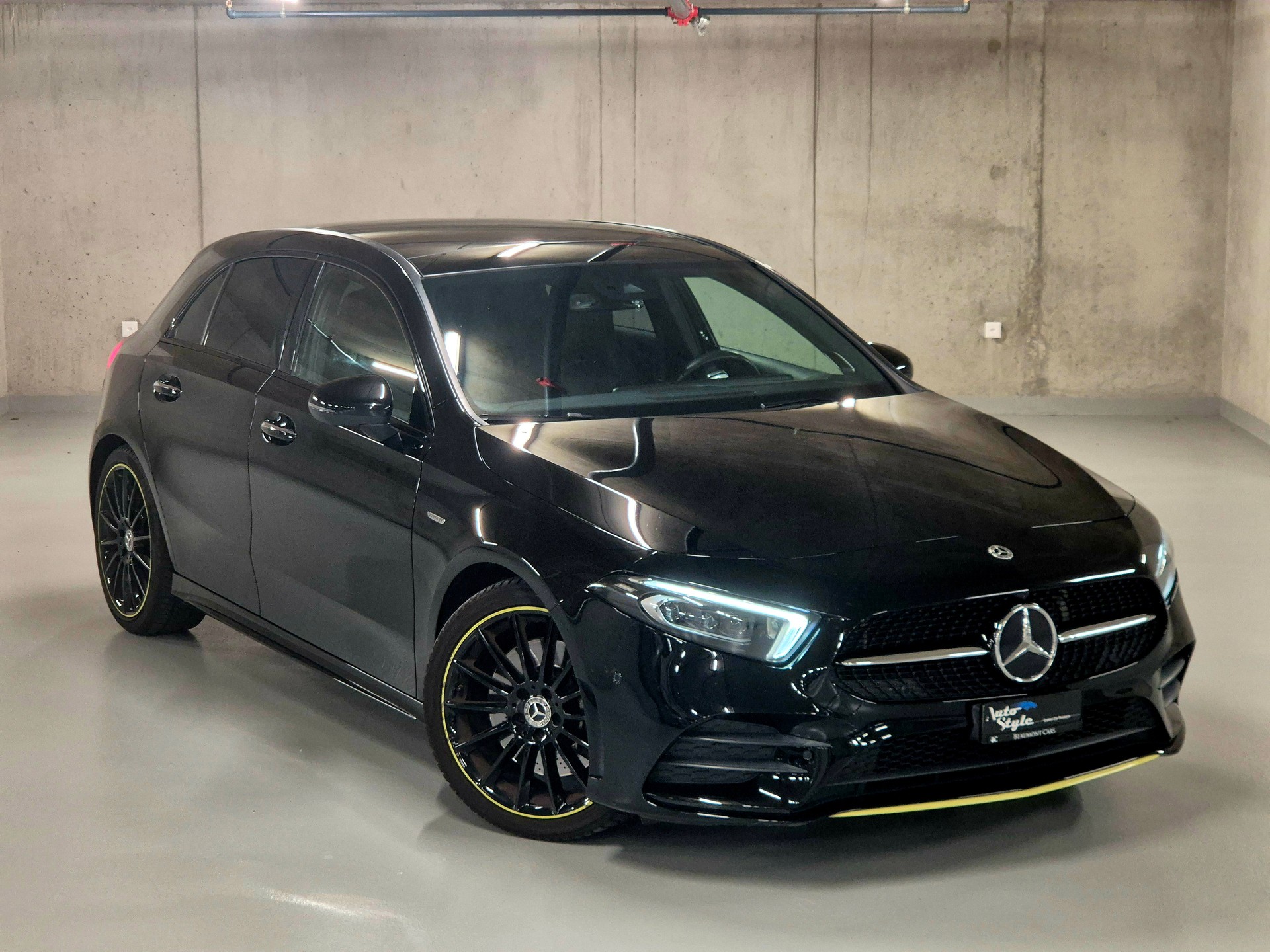 MERCEDES-BENZ A 250 AMG Line 7G-DCT
