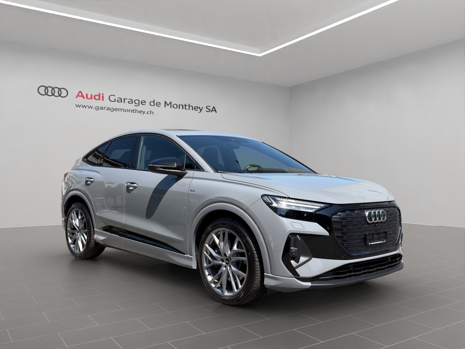AUDI Q4 Sportback e-tron 50 quattro-image-1