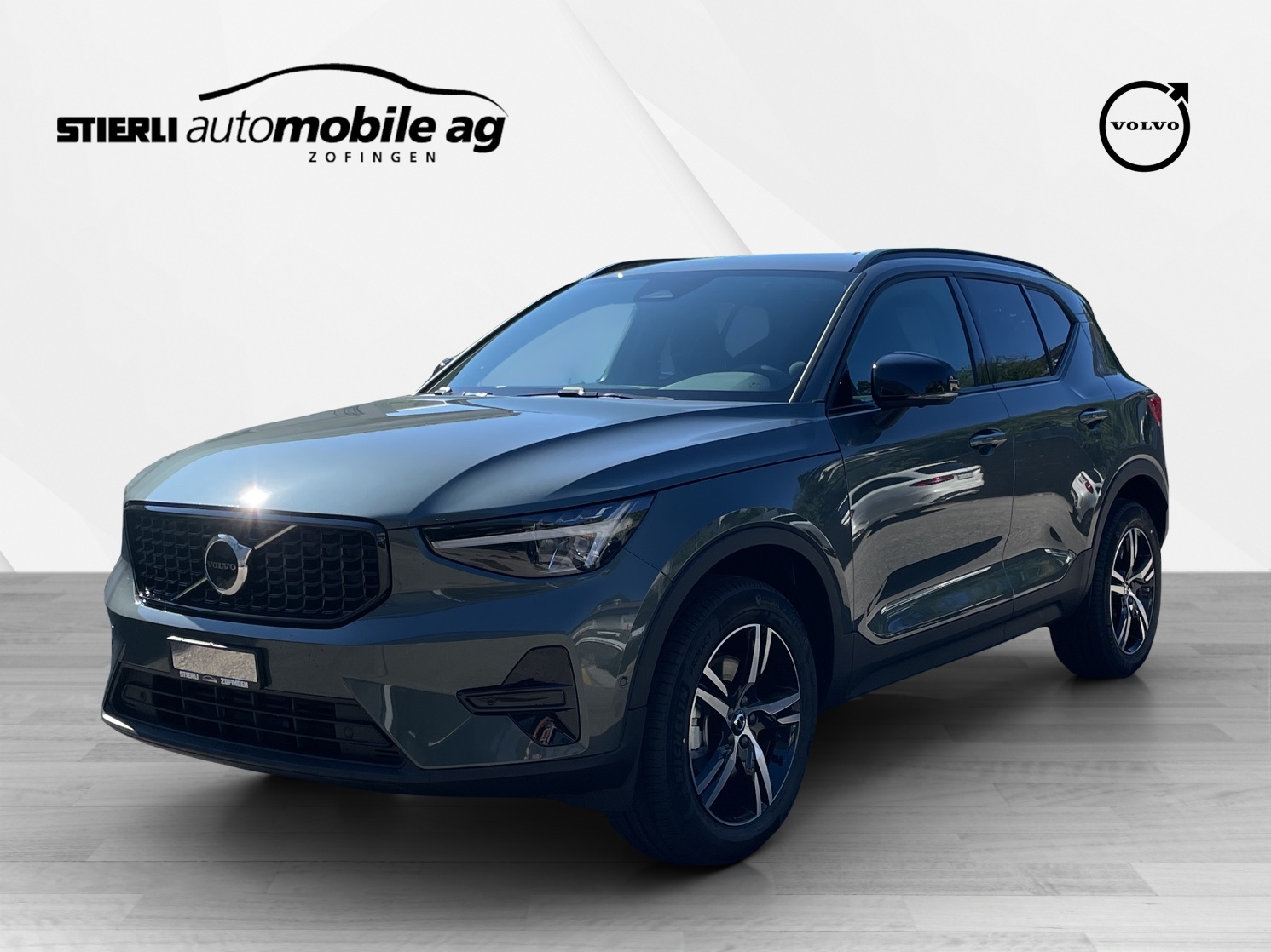 VOLVO XC40 2.0 B3 MH Plus Dark
