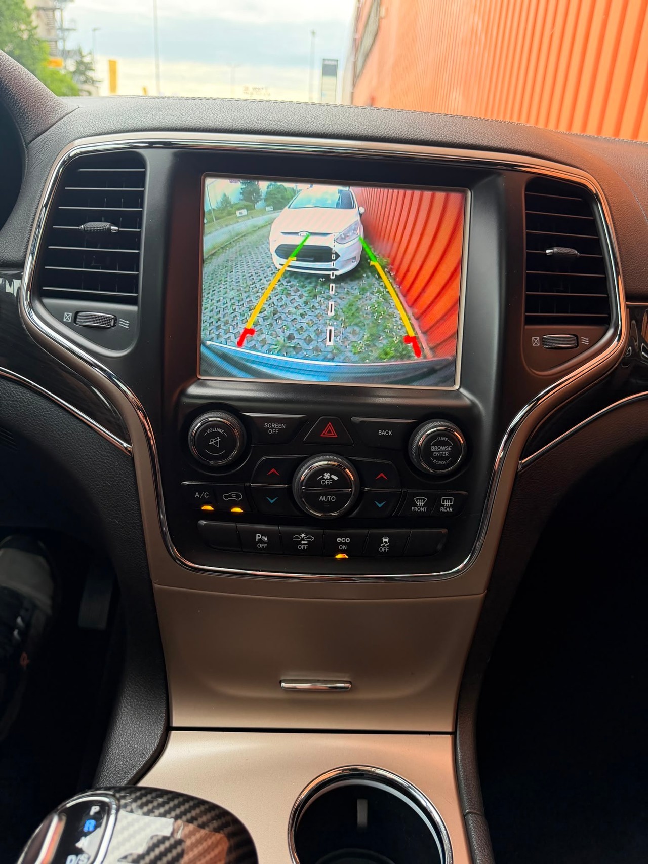 JEEP Grand Cherokee 3.0 CRD Overland Automatic-image-6