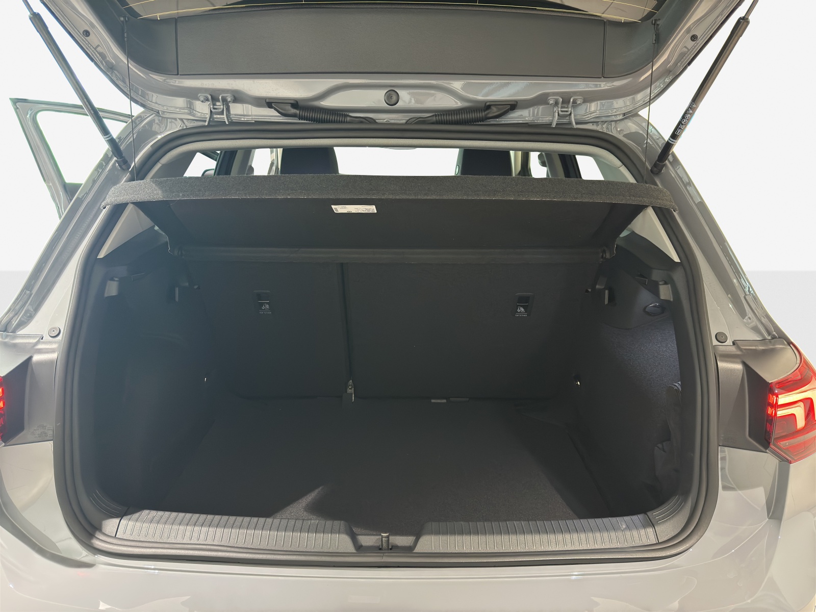 VW Golf 1.5 e TSI mHEV Value DSG-image-12