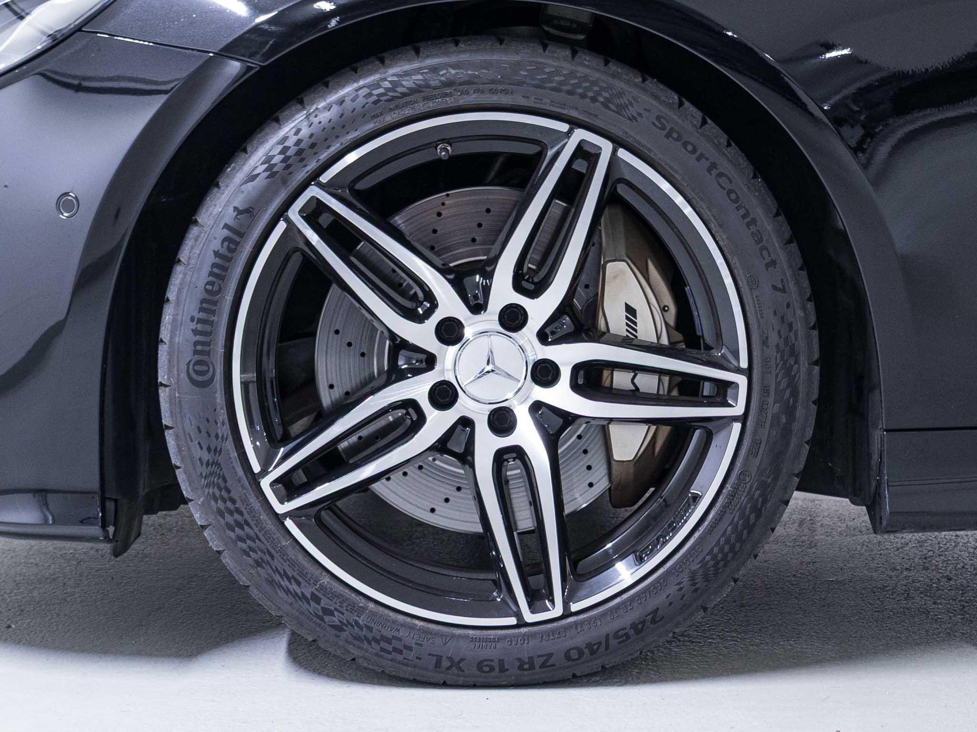 MERCEDES-BENZ E 53 AMG 4MATIC+ Cabriolet-image-13