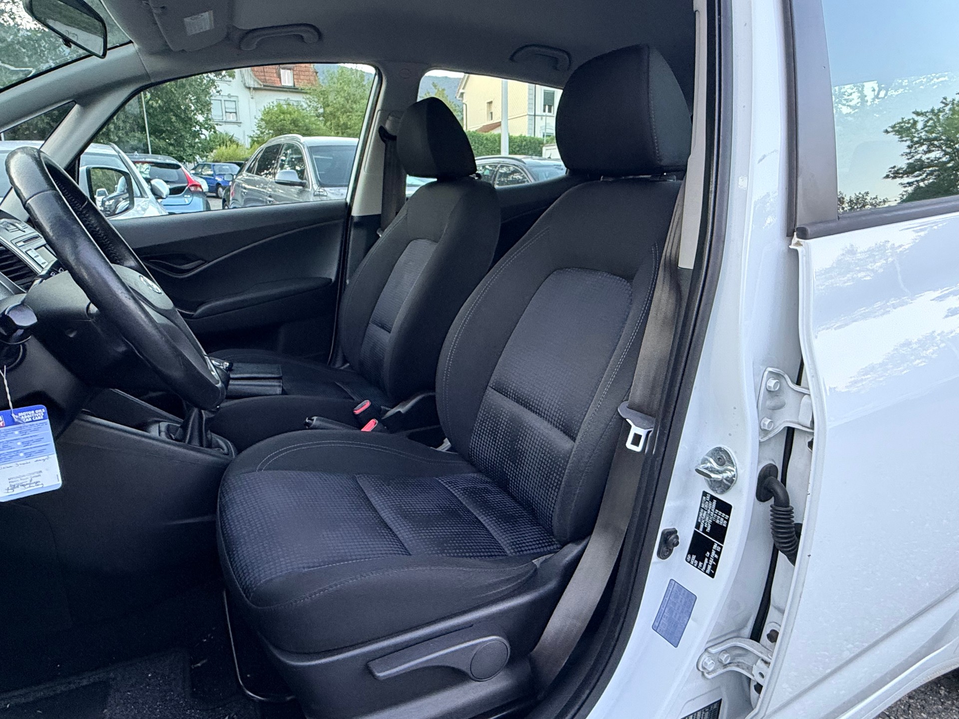 HYUNDAI iX20 1.4 Comfort-image-13