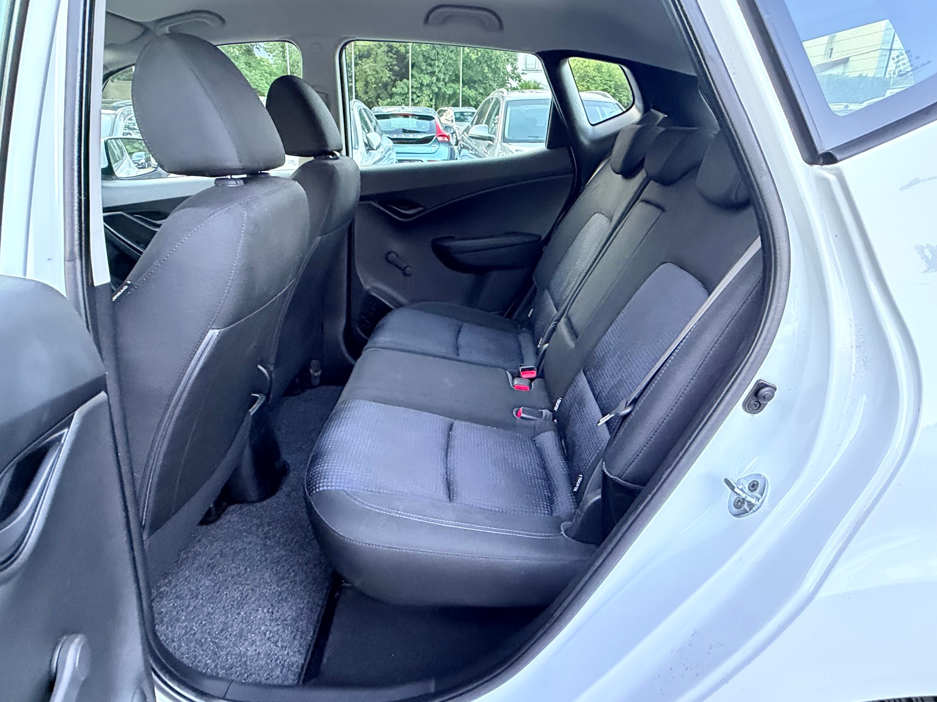 HYUNDAI iX20 1.4 Comfort-image-14