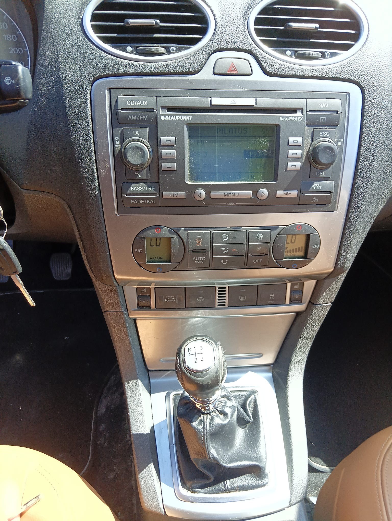 FORD Focus CC 2.0TDCi Titanium-image-5