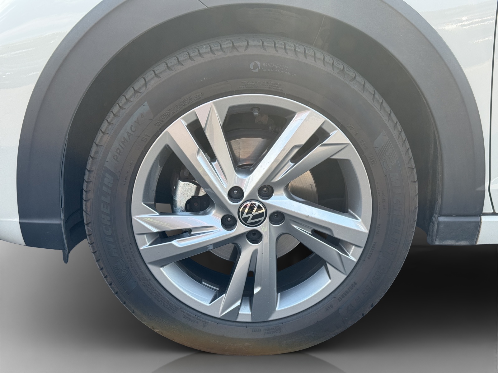 VW Taigo 1.0 TSI R-Line DSG-image-13