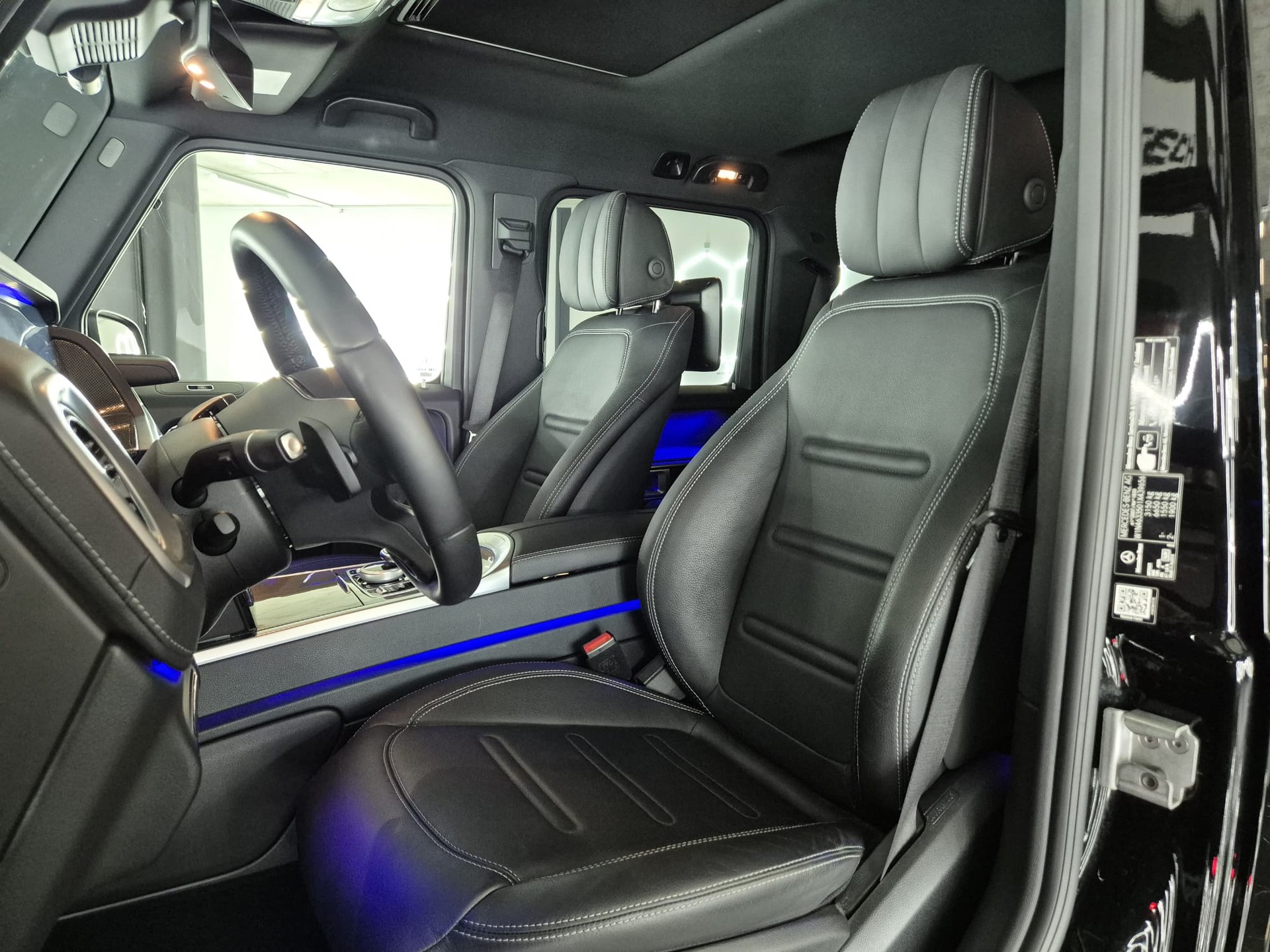 MERCEDES-BENZ G 400 d AMG Line 9G-Tronic-image-14