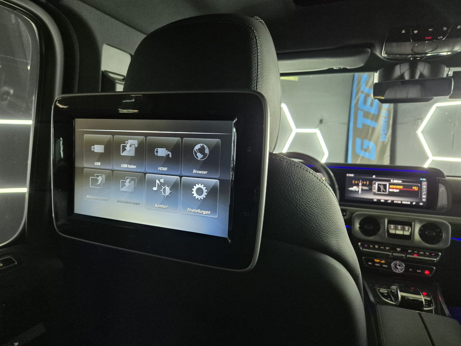 MERCEDES-BENZ G 400 d AMG Line 9G-Tronic-image-26
