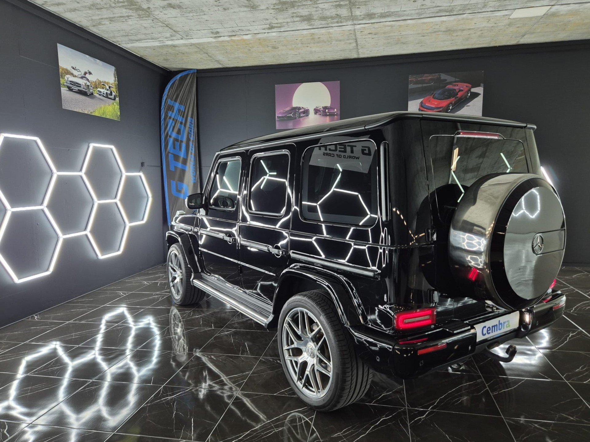 MERCEDES-BENZ G 400 d AMG Line 9G-Tronic-image-11