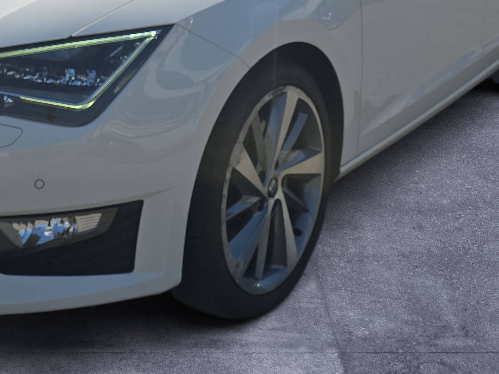 SEAT Leon ST 1.8 TSI FR DSG-image-5